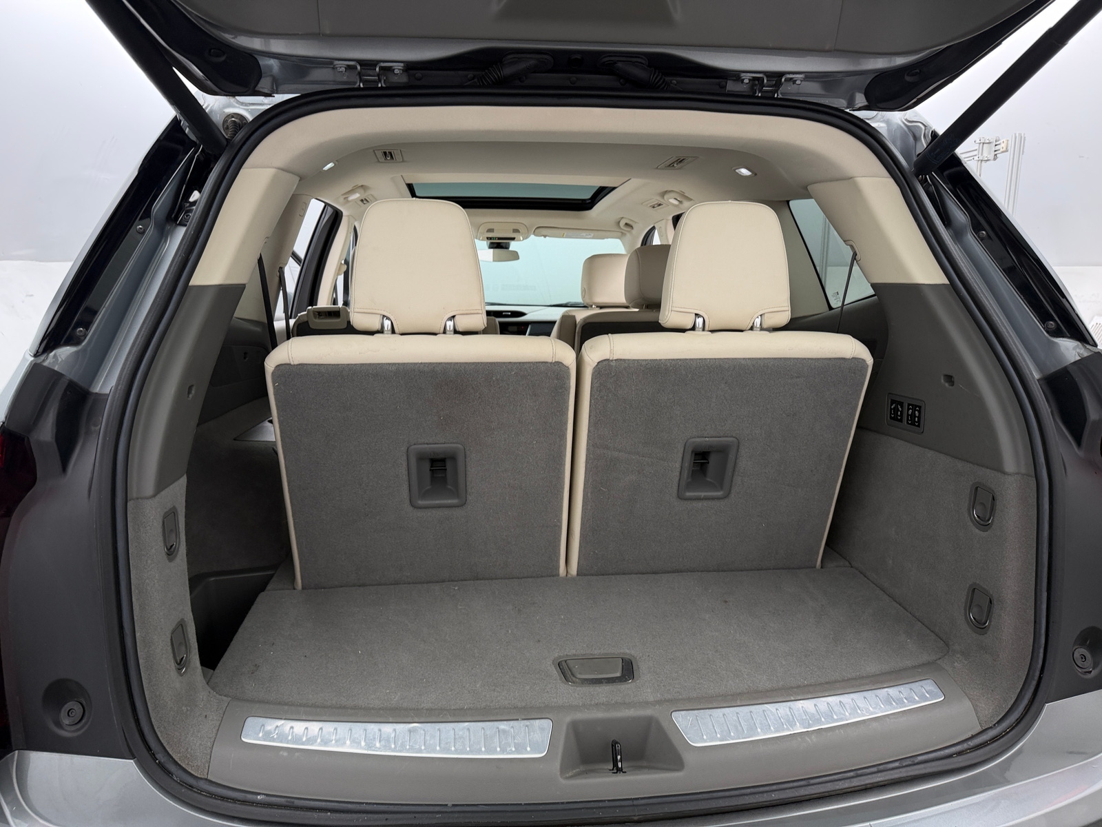 Thumbnail: 2023 Cadillac XT6 - 6