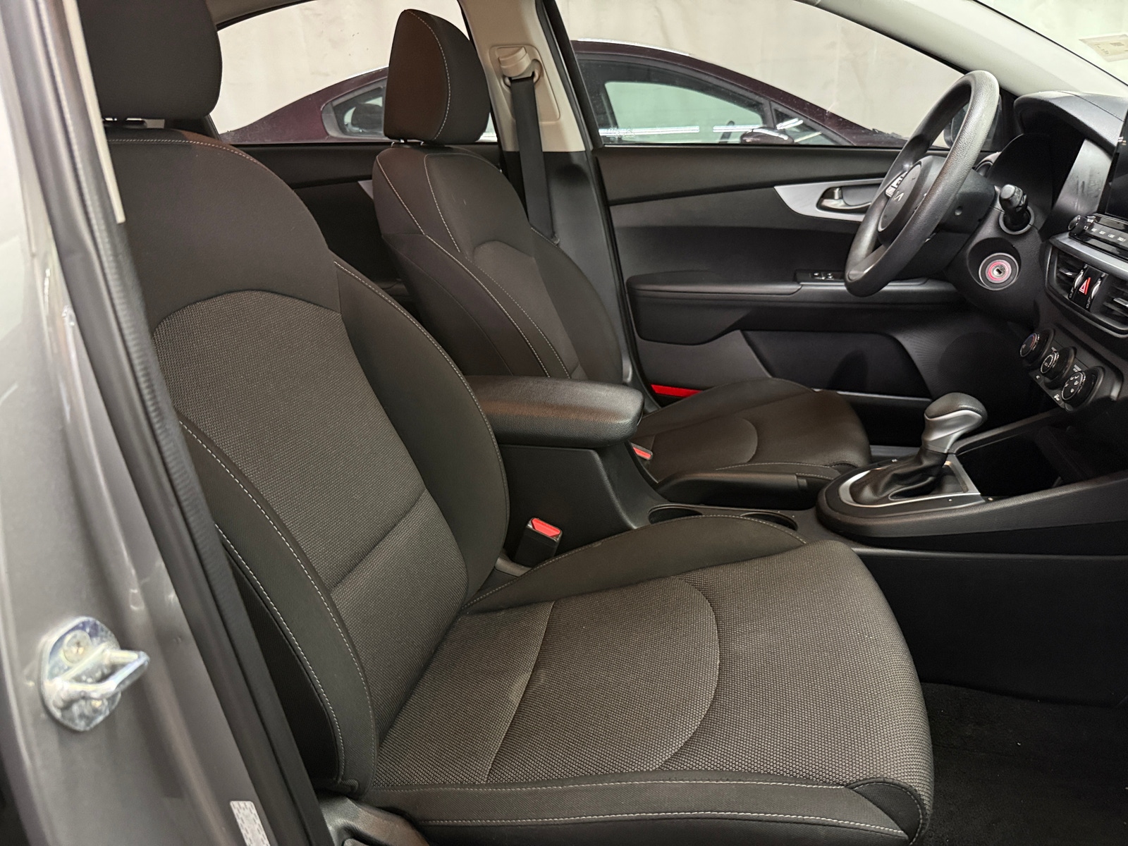 Thumbnail: 2022 Kia Forte - 2