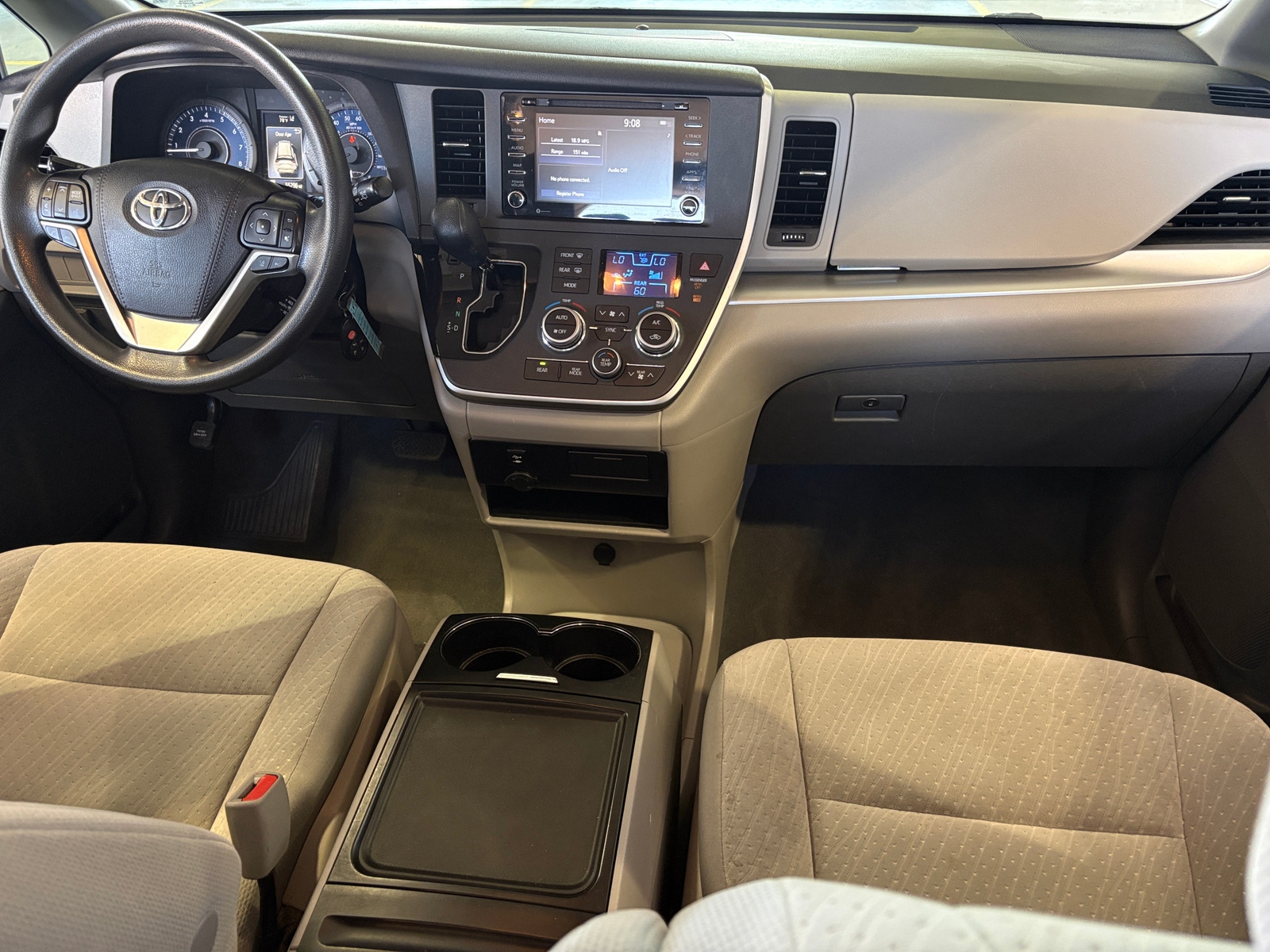 Thumbnail: 2020 Toyota Sienna - 3