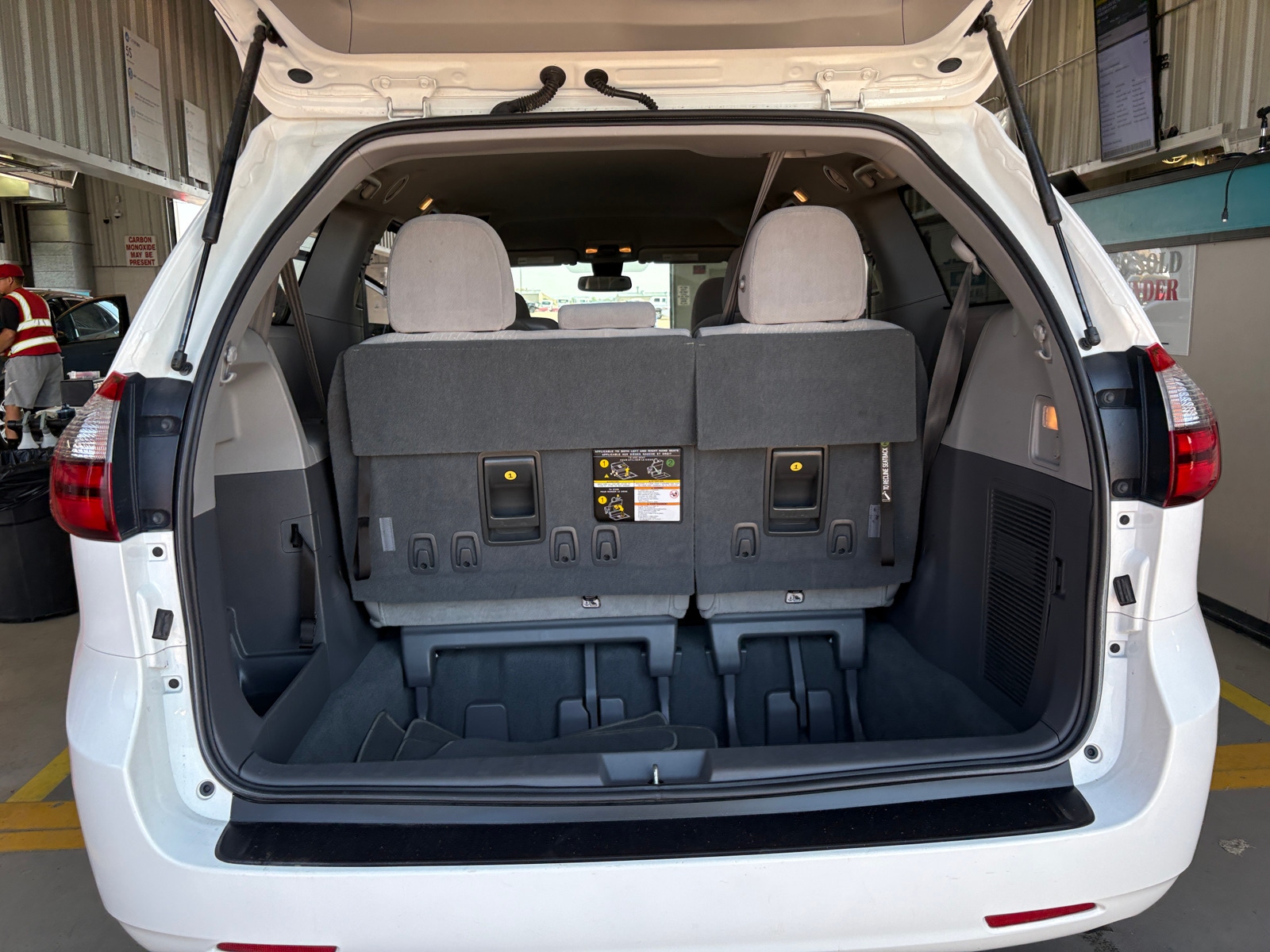 Thumbnail: 2020 Toyota Sienna - 7