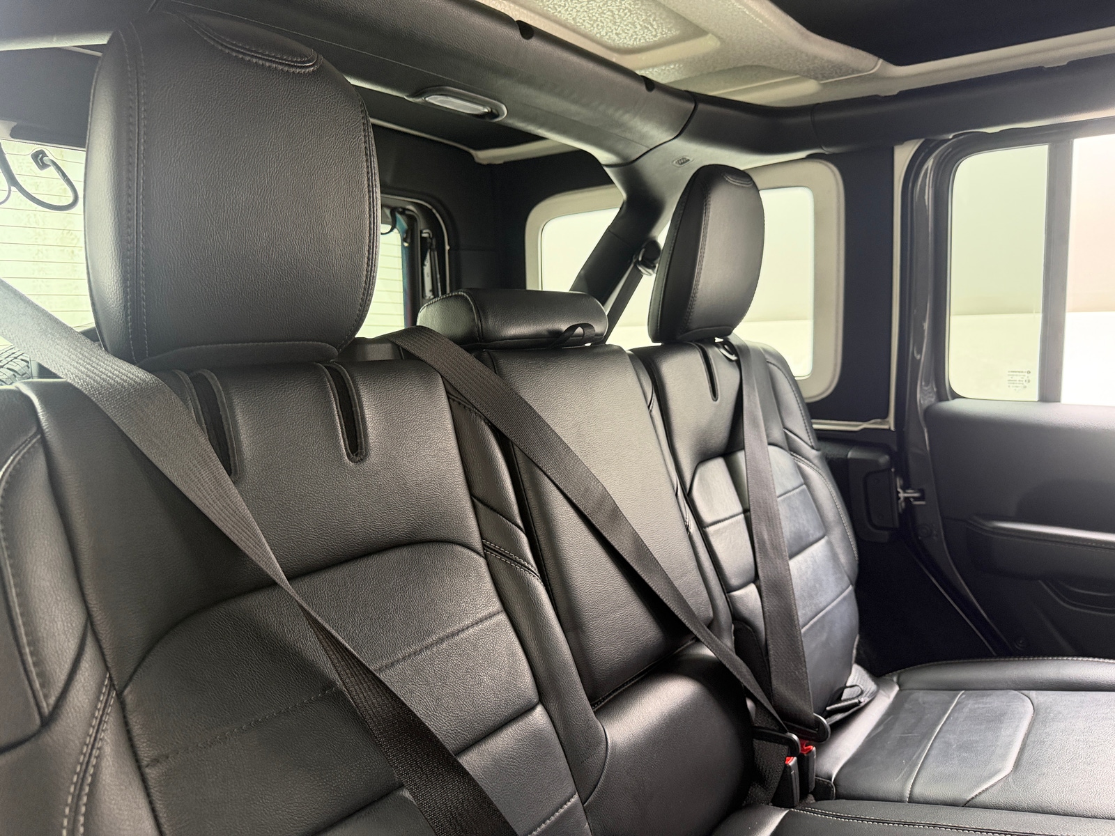 Thumbnail: 2022 Jeep Wrangler - 5