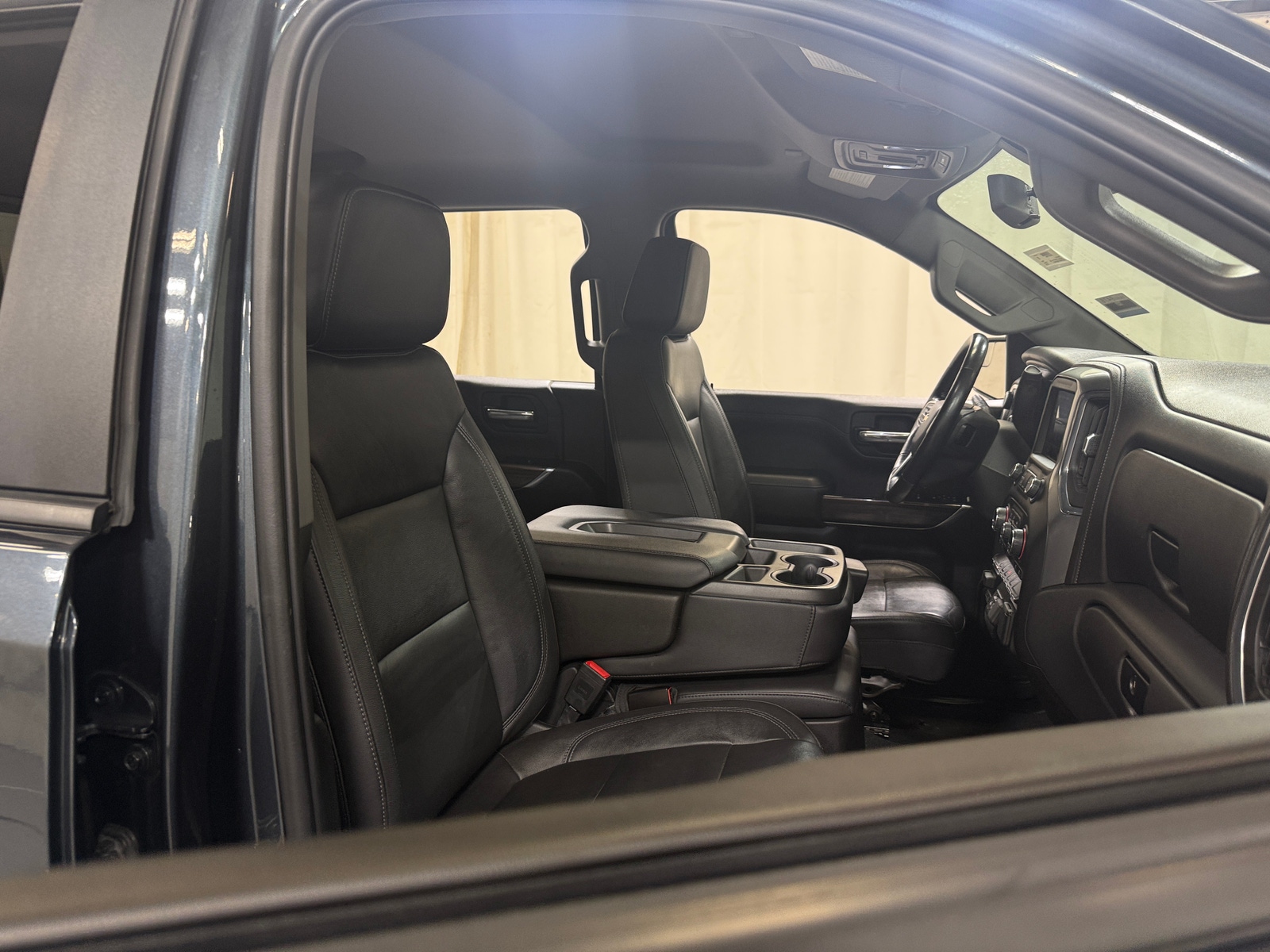 Thumbnail: 2019 Chevrolet Silverado 1500 - 2