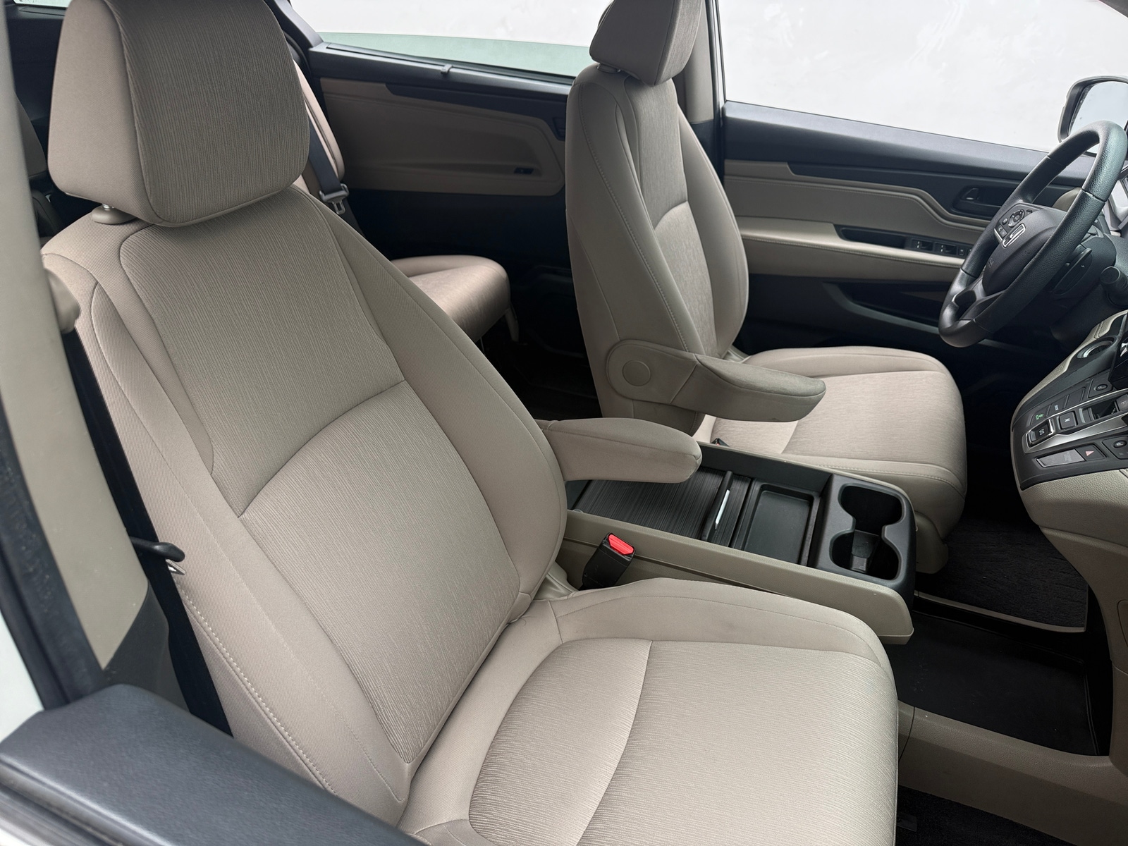 Thumbnail: 2019 Honda Odyssey - 2