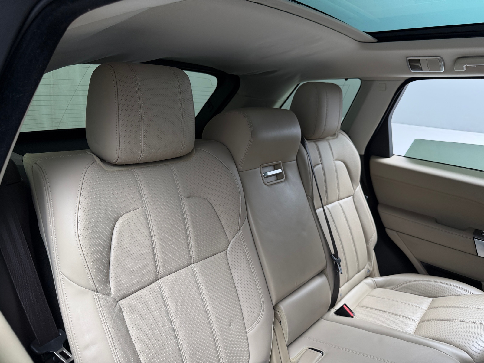 Thumbnail: 2017 Land Rover Range Rover Sport - 5