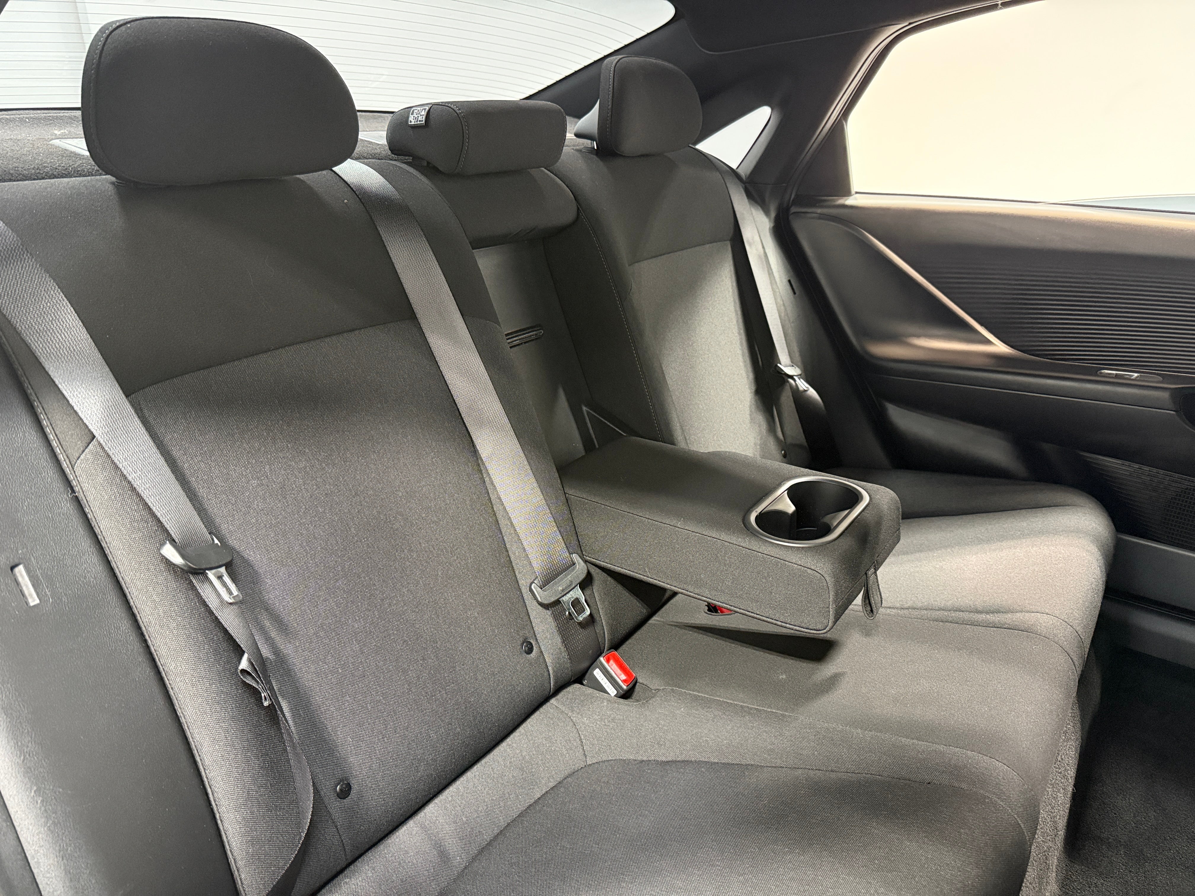 Used 2024 Hyundai IONIQ 6 SE with VIN KMHM24AA5RA074673 for sale in Oak Creek, WI