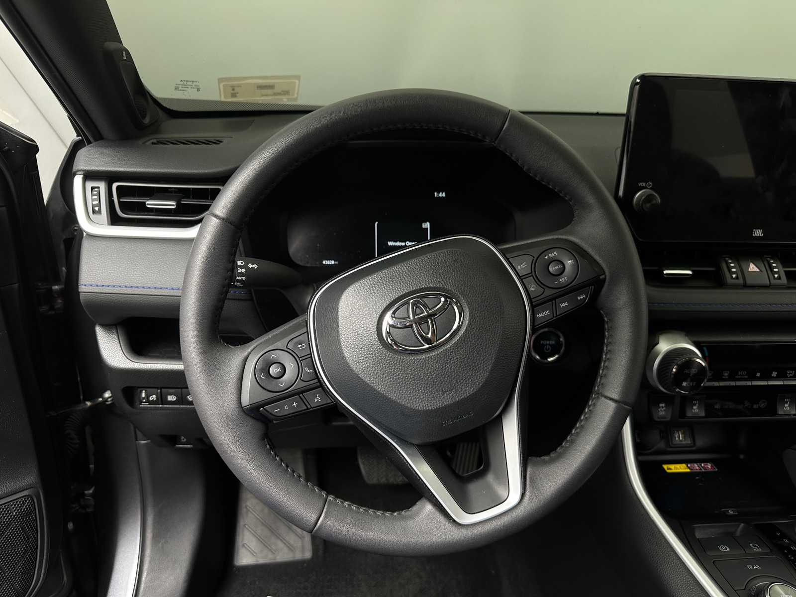 Thumbnail: 2023 Toyota RAV4 - 4
