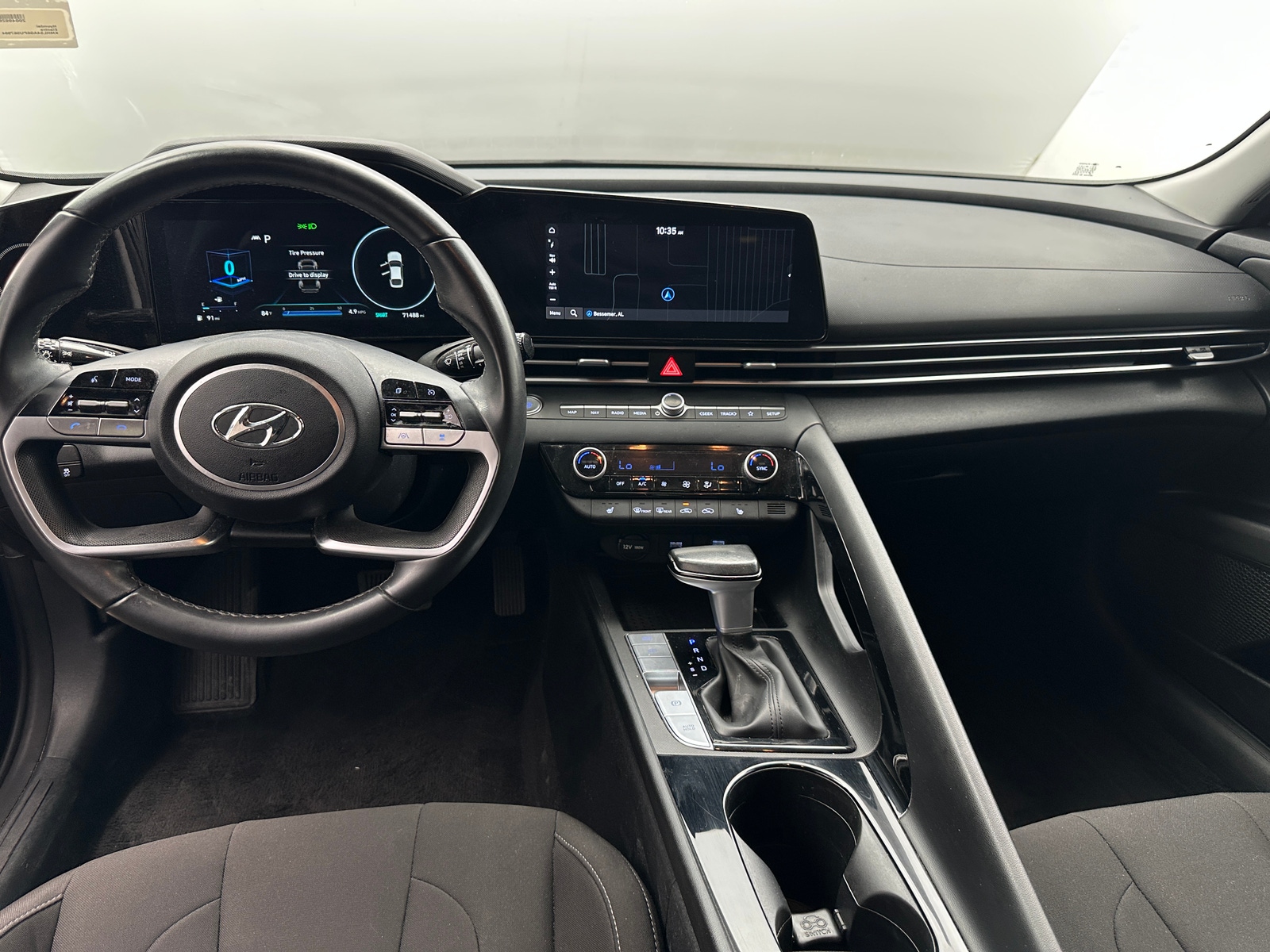 Thumbnail: 2023 Hyundai Elantra - 3