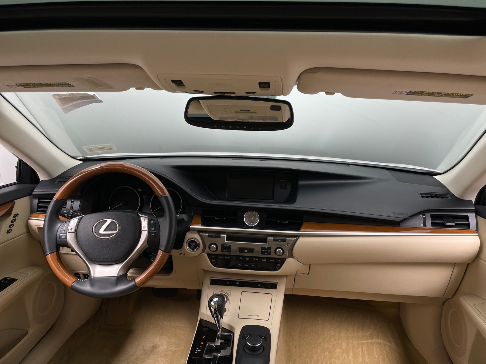 Thumbnail: 2013 Lexus ES - 2