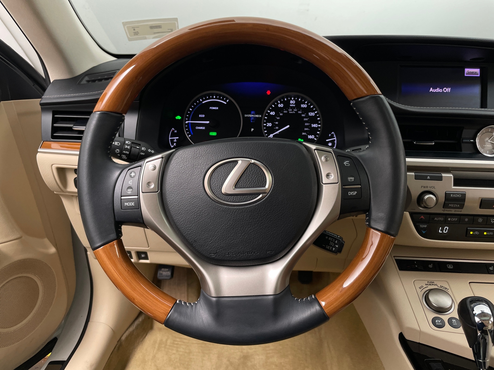 Thumbnail: 2013 Lexus ES - 4
