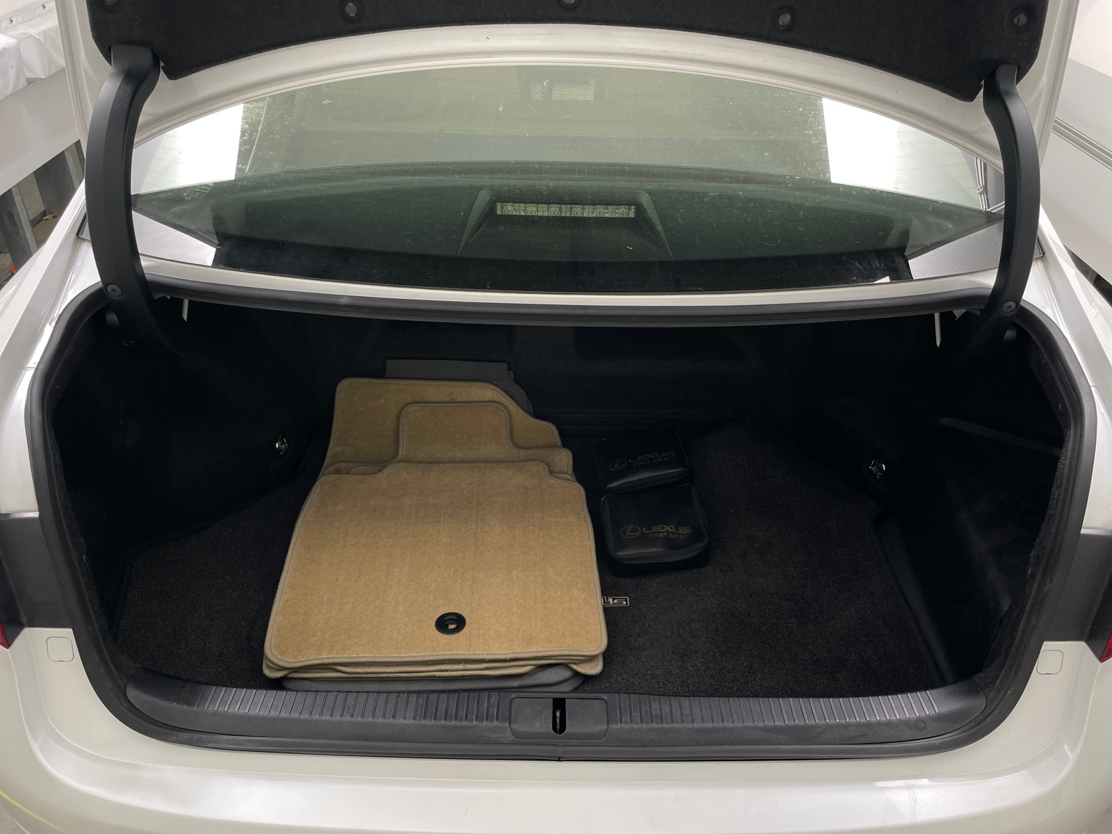 Thumbnail: 2013 Lexus ES - 6