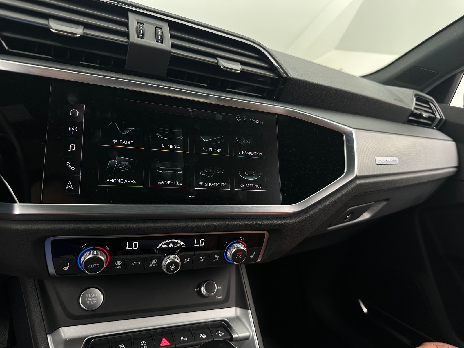 Thumbnail: 2020 Audi Q3 - 3