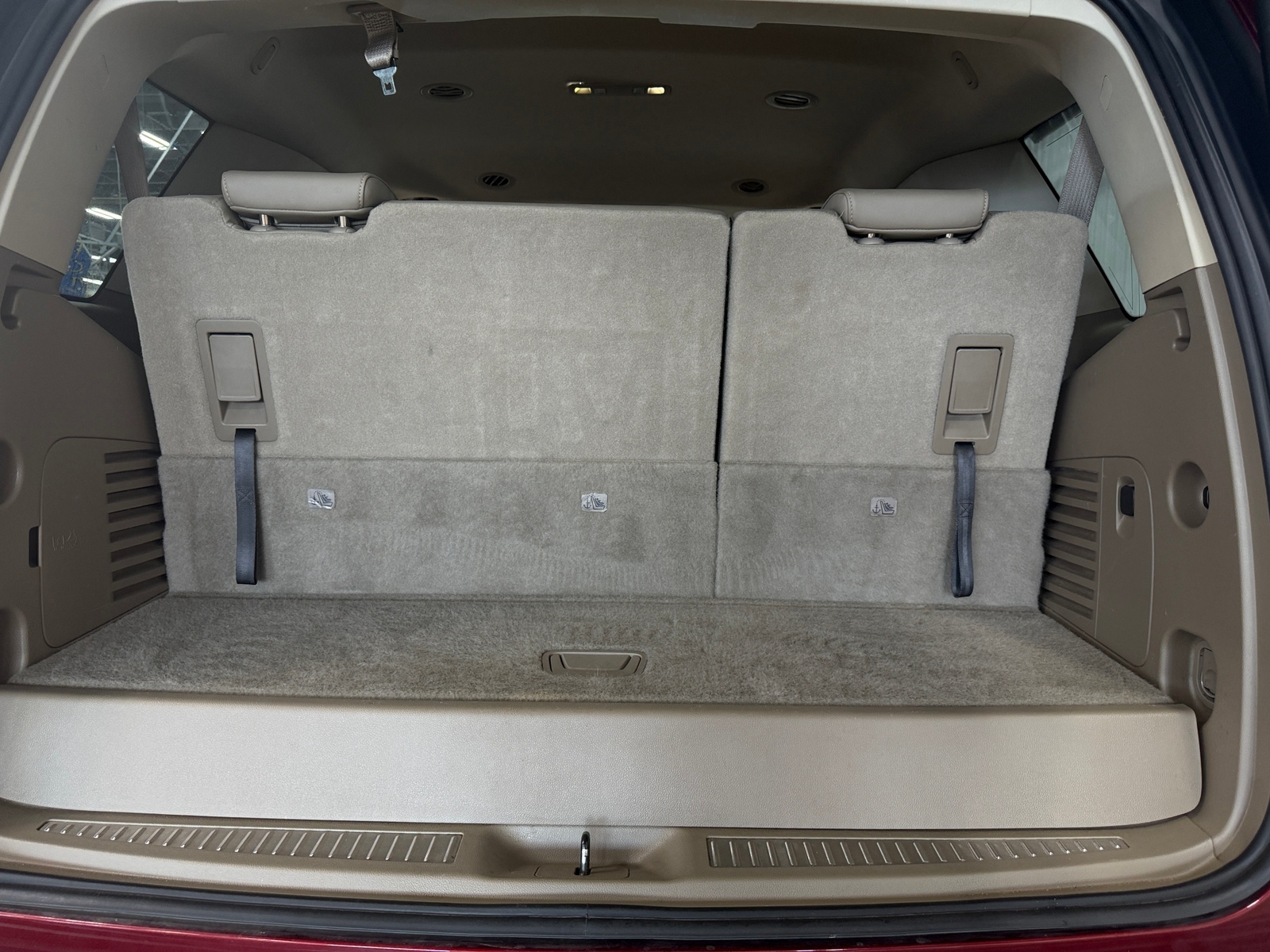 Thumbnail: 2016 Chevrolet Tahoe - 6