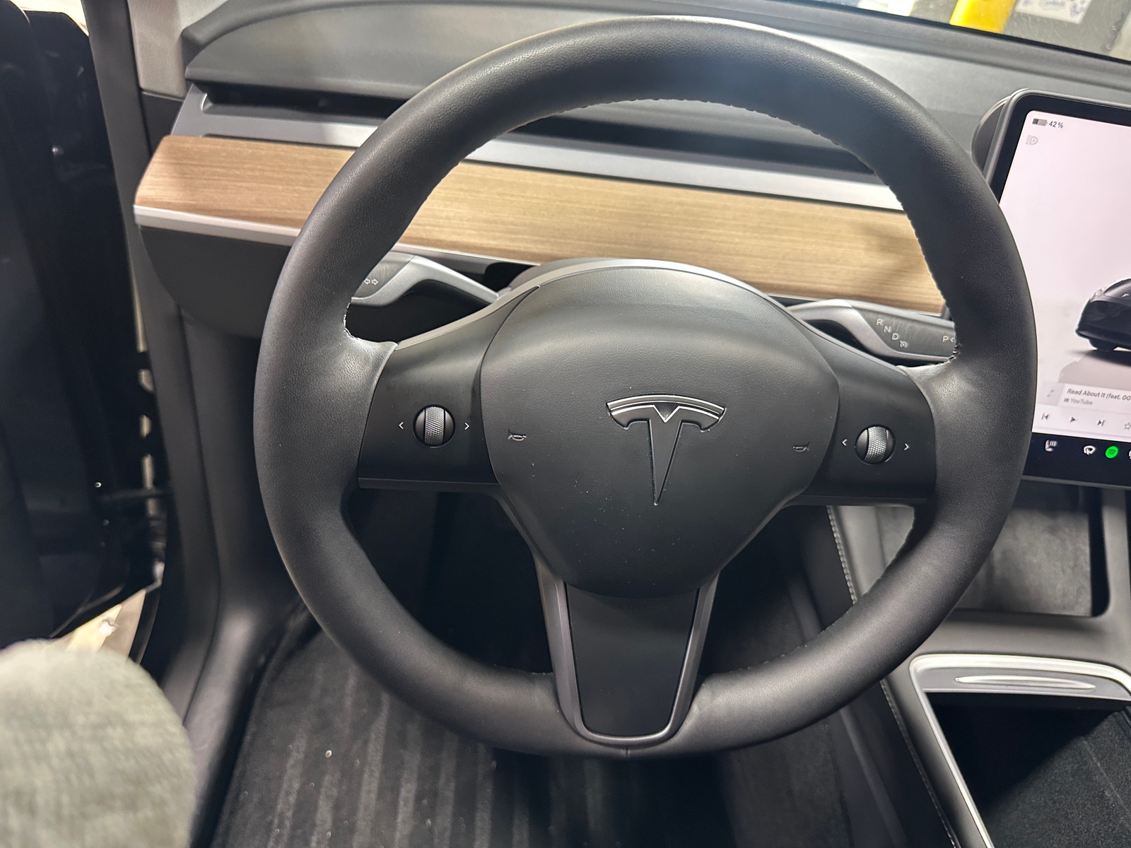 Thumbnail: 2023 Tesla Model Y - 4