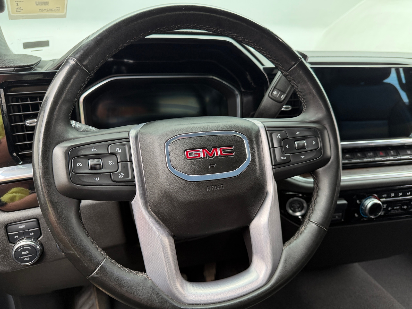 Thumbnail: 2025 GMC Sierra 1500 - 4