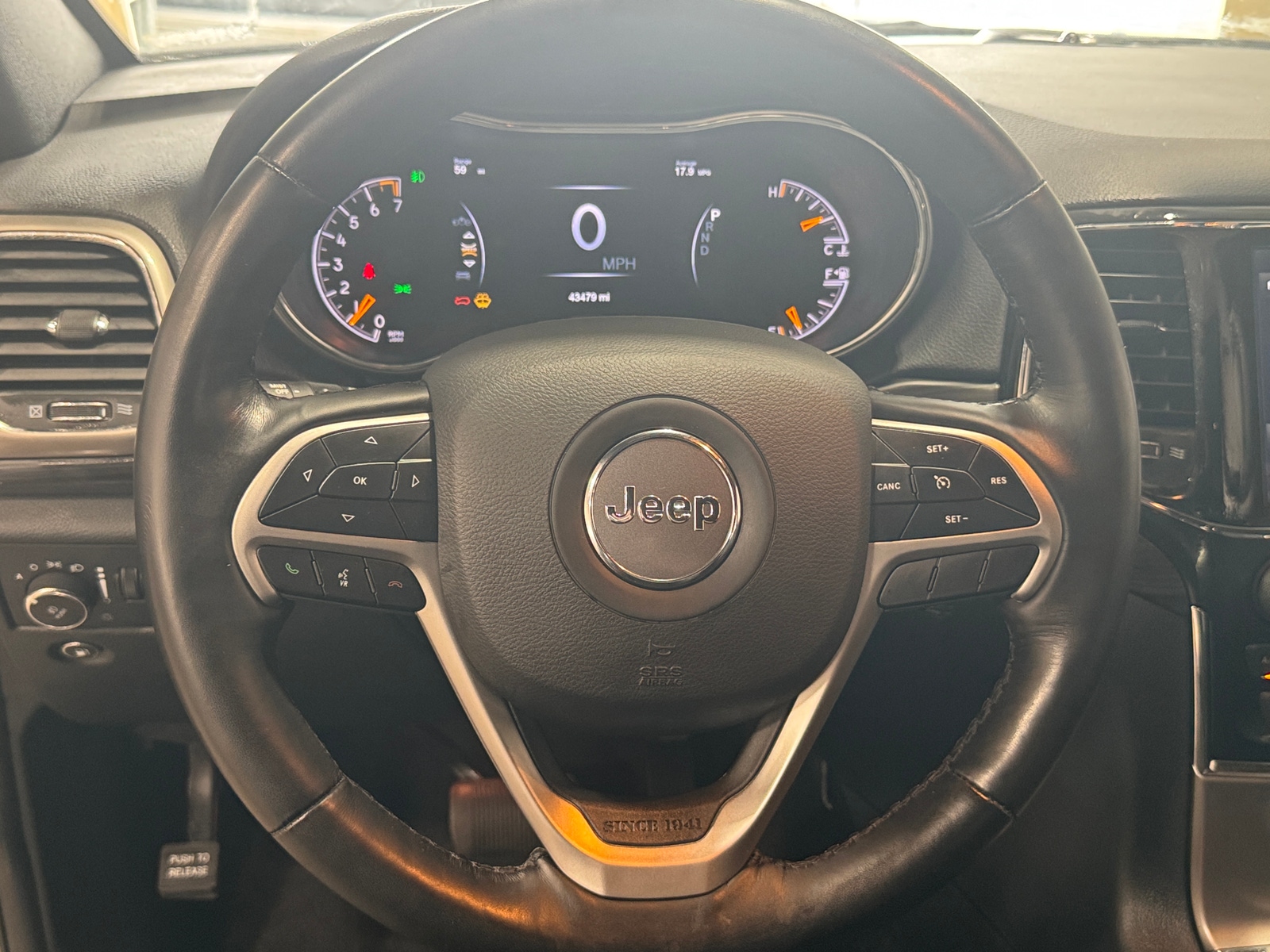 Thumbnail: 2022 Jeep Grand Cherokee - 5