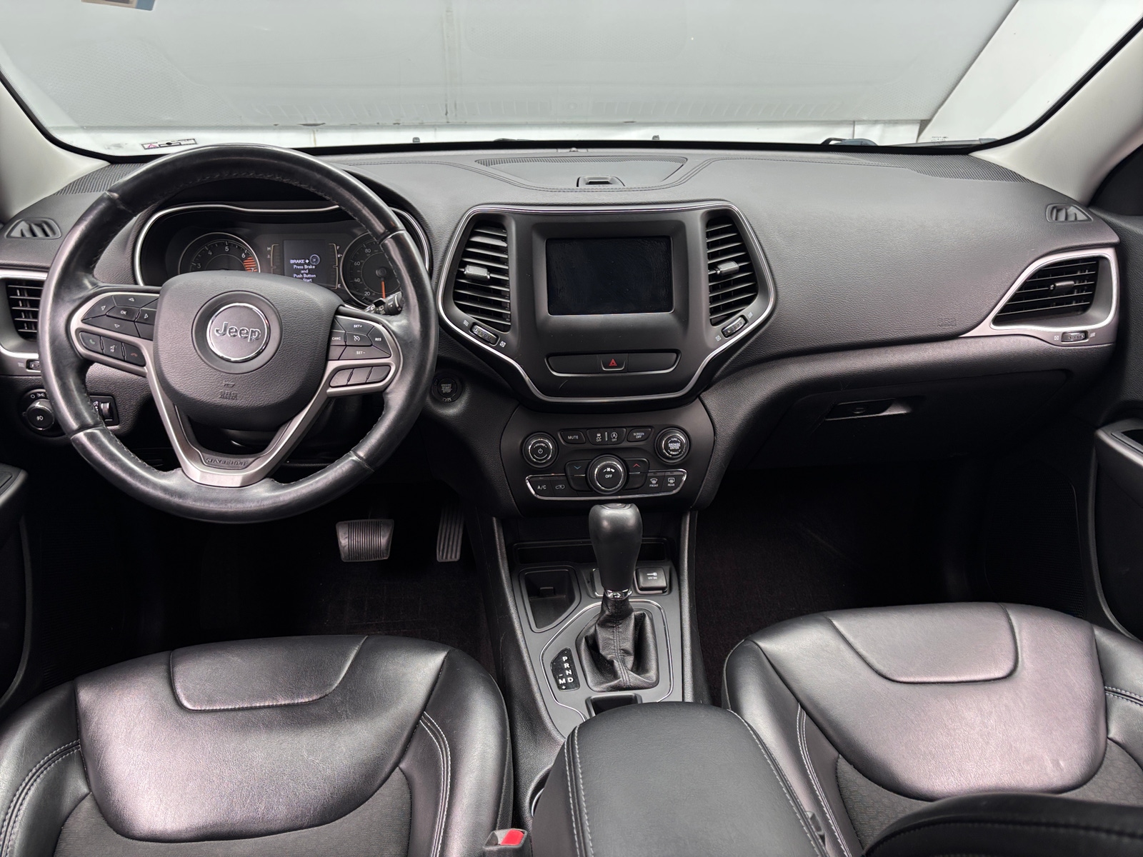 Thumbnail: 2019 Jeep Cherokee - 3