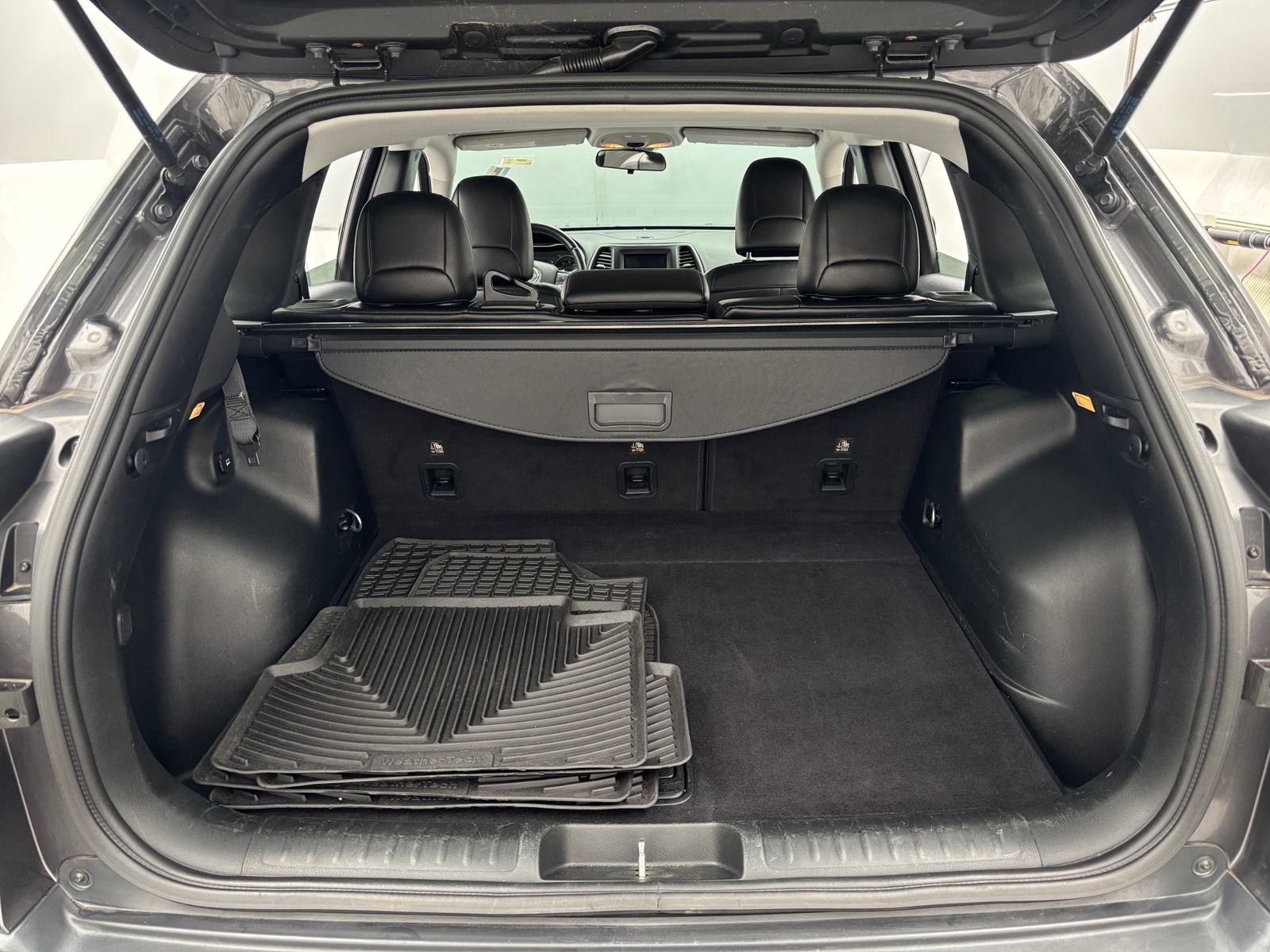 Thumbnail: 2019 Jeep Cherokee - 7