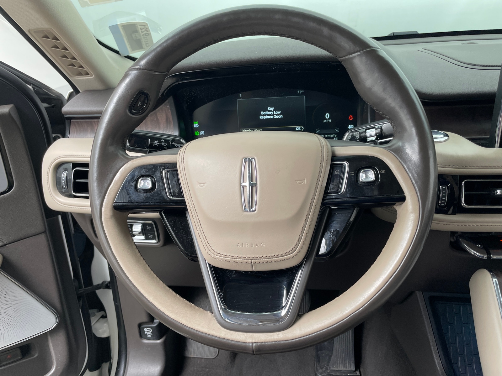 Thumbnail: 2021 Lincoln Aviator - 4