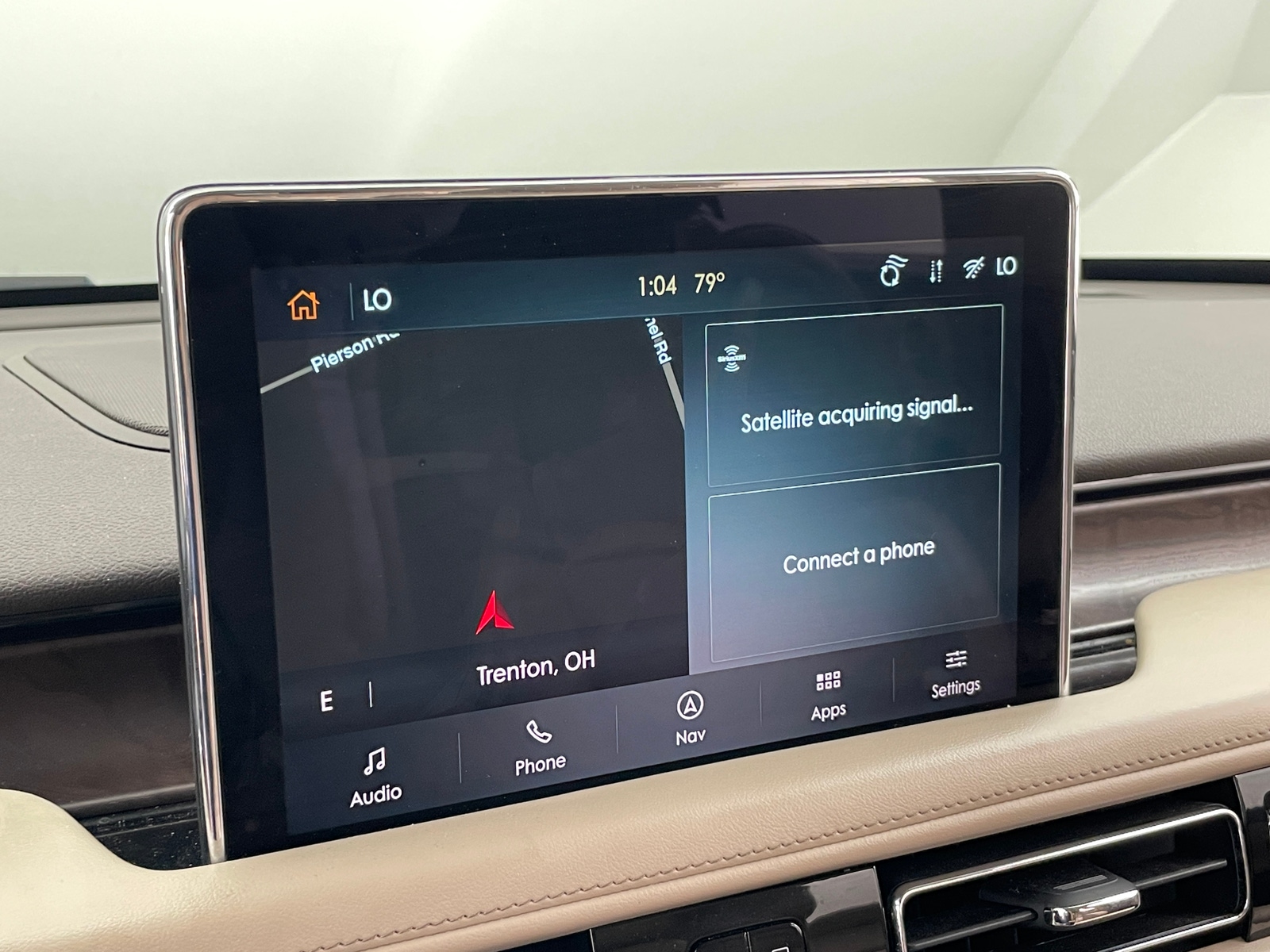 Thumbnail: 2021 Lincoln Aviator - 3