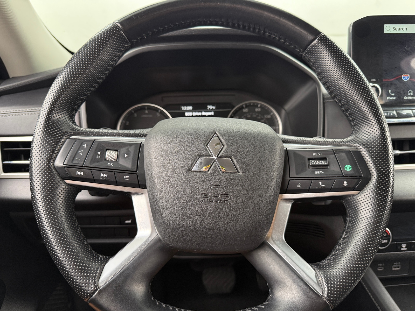 Thumbnail: 2024 Mitsubishi Outlander - 4