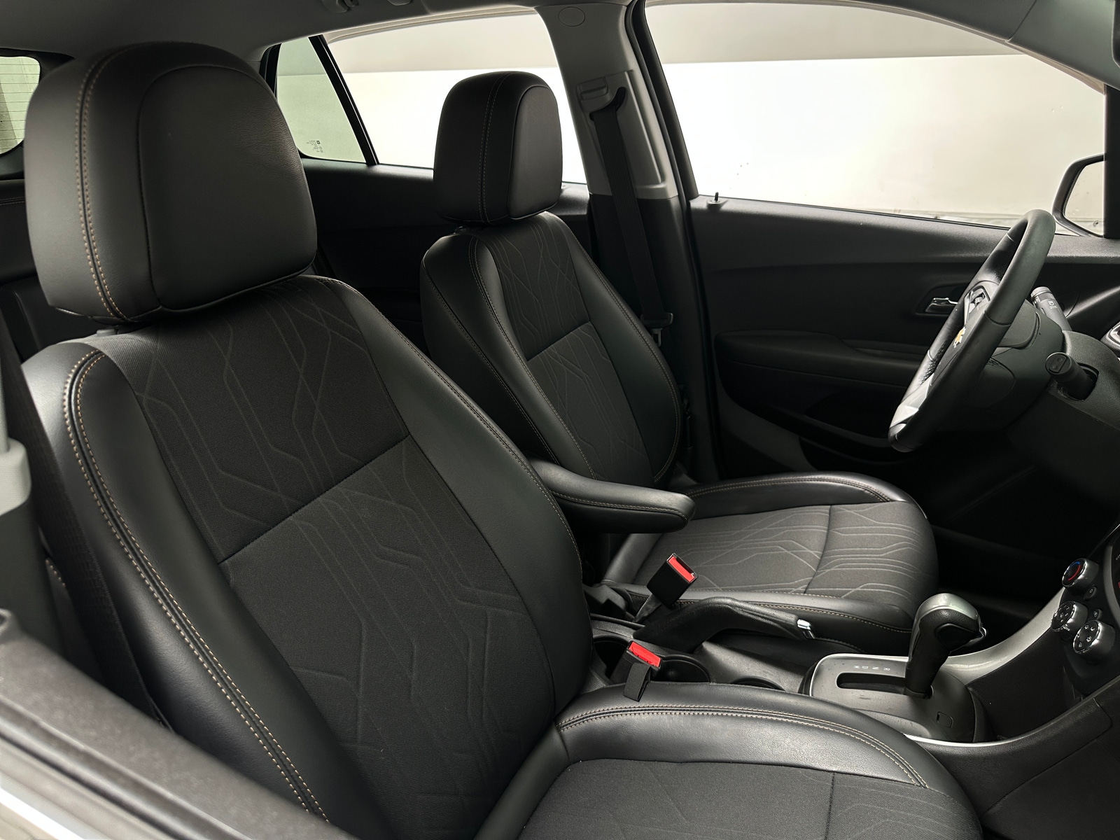 Thumbnail: 2018 Chevrolet Trax - 2