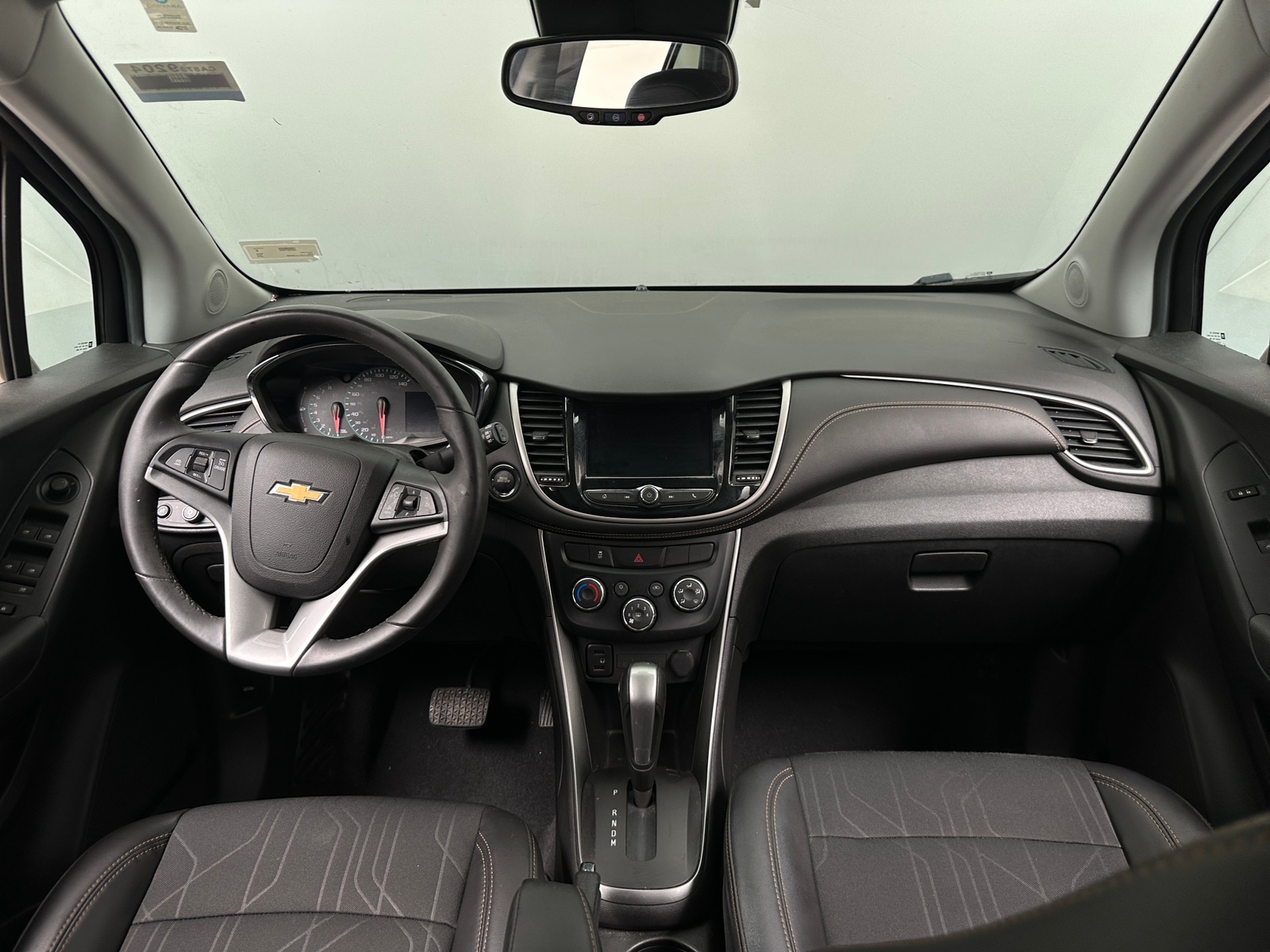 Thumbnail: 2018 Chevrolet Trax - 3