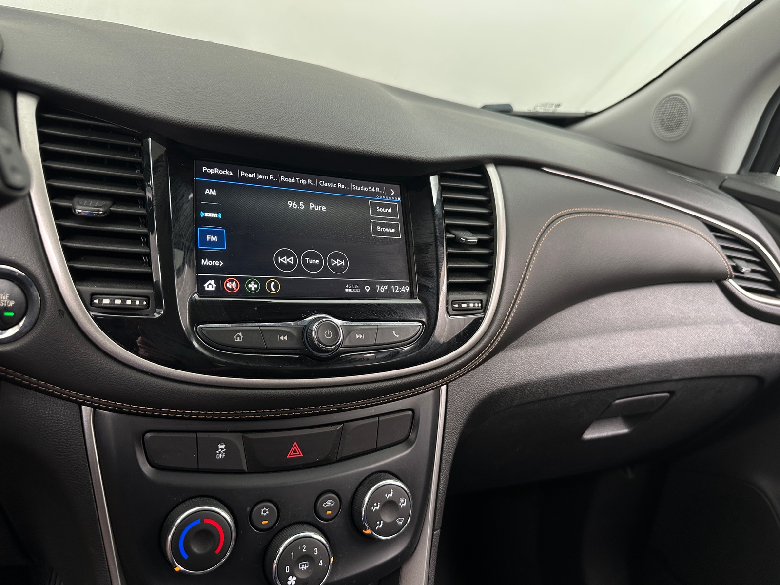 Thumbnail: 2018 Chevrolet Trax - 4