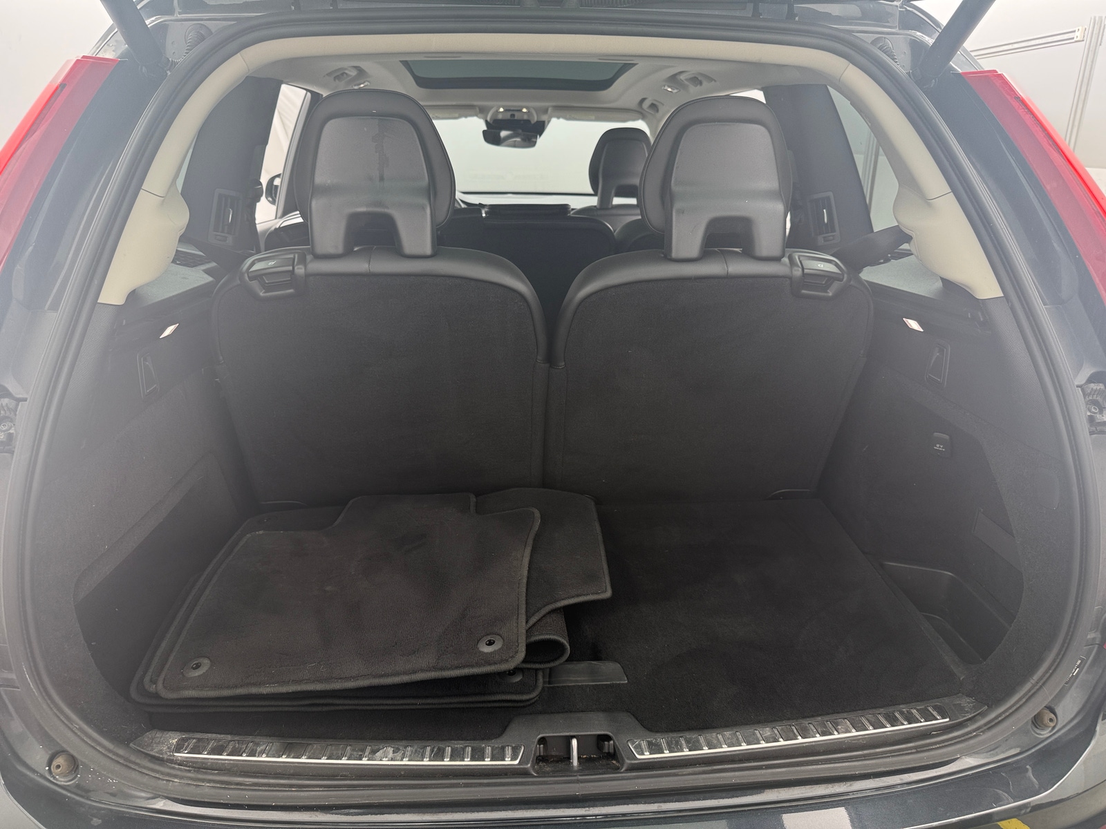 Thumbnail: 2021 Volvo XC90 - 6