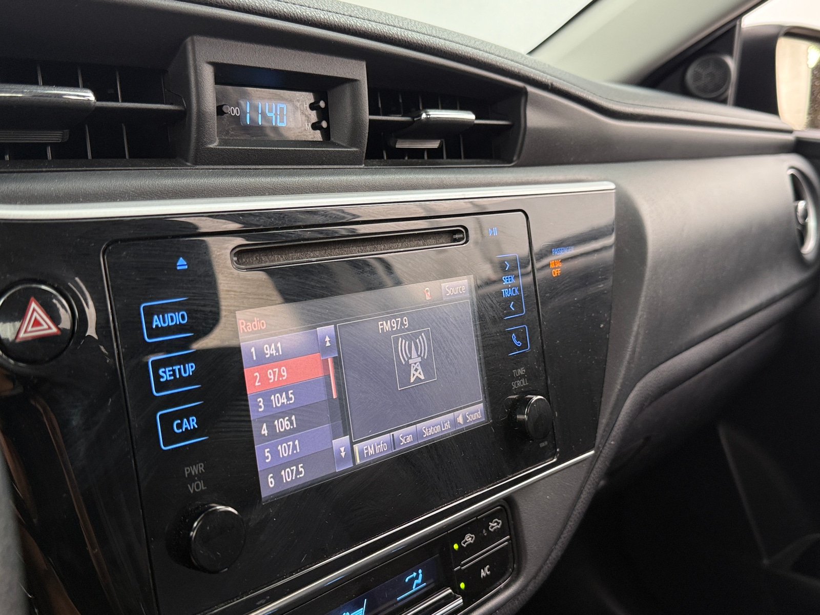 Thumbnail: 2018 Toyota Corolla - 4