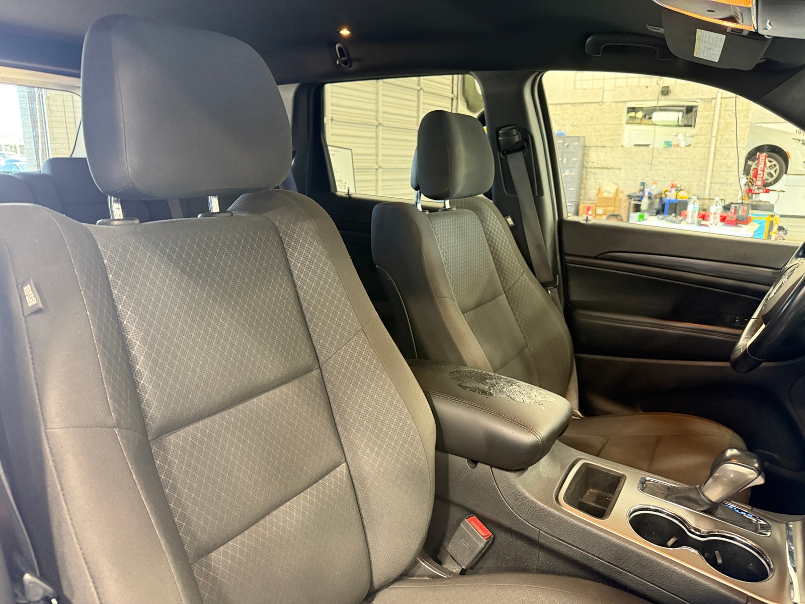 Thumbnail: 2019 Jeep Grand Cherokee - 2