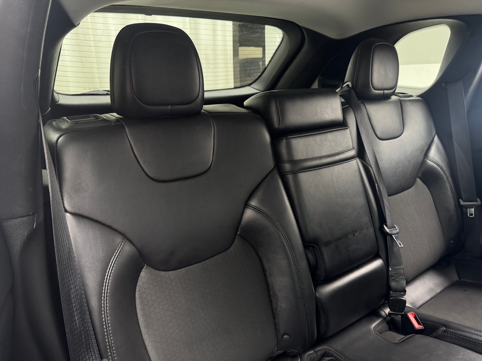 Thumbnail: 2019 Jeep Cherokee - 6