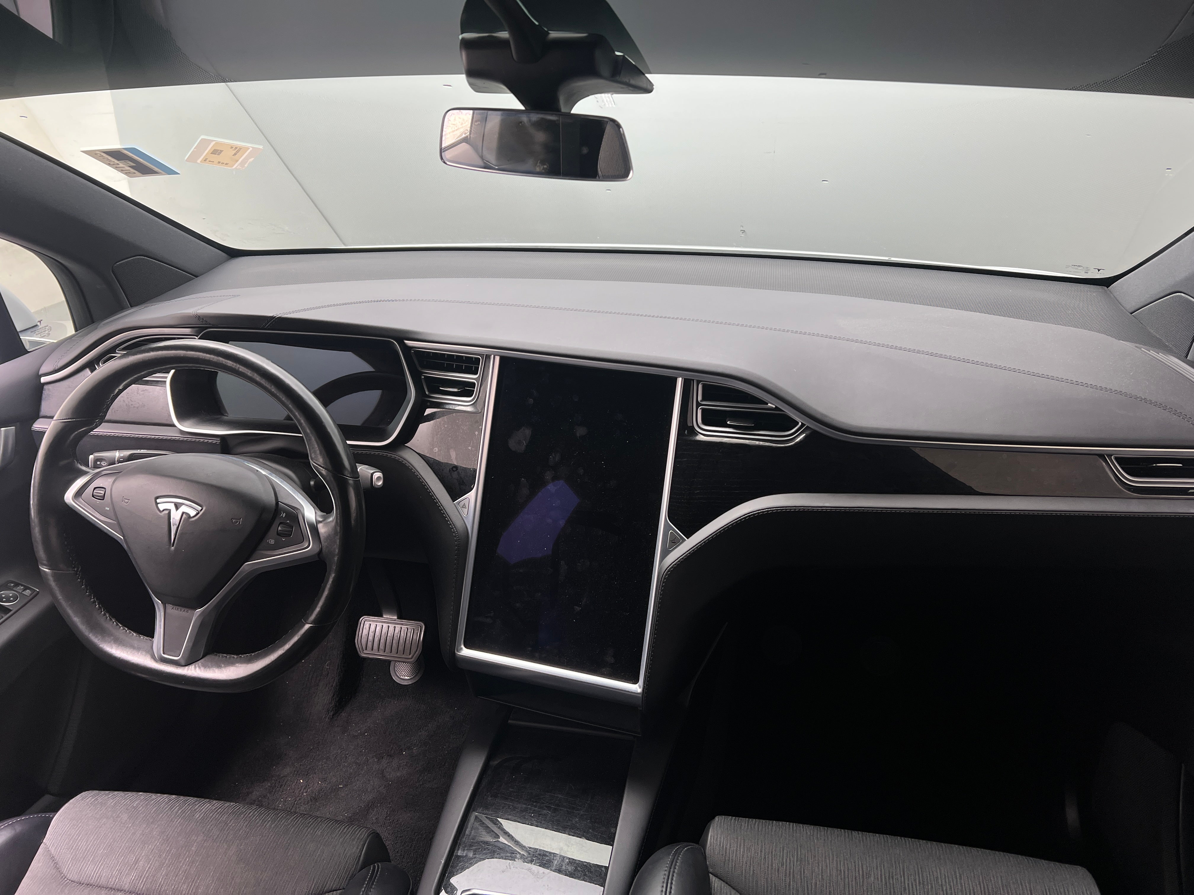 Used 2018 Tesla Model X 75D with VIN 5YJXCBE25JF088879 for sale in Oak Creek, WI