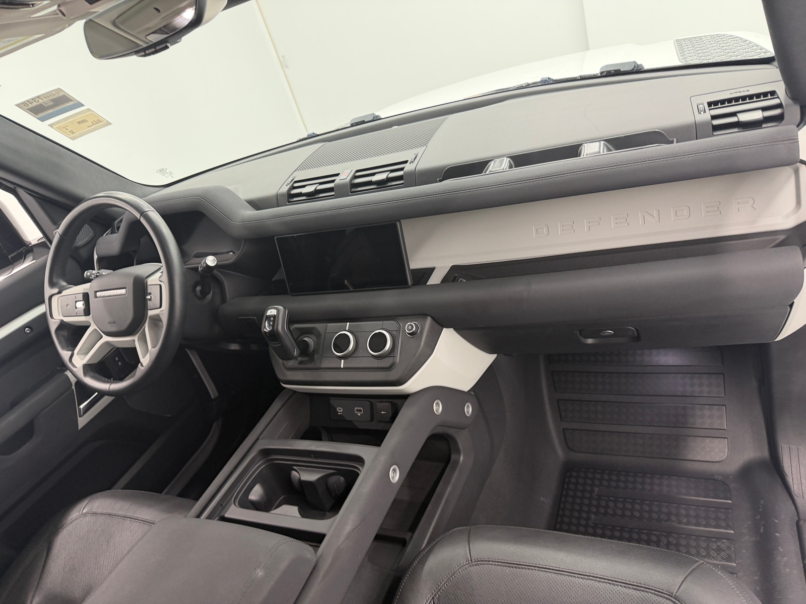 Thumbnail: 2023 Land Rover Defender - 2