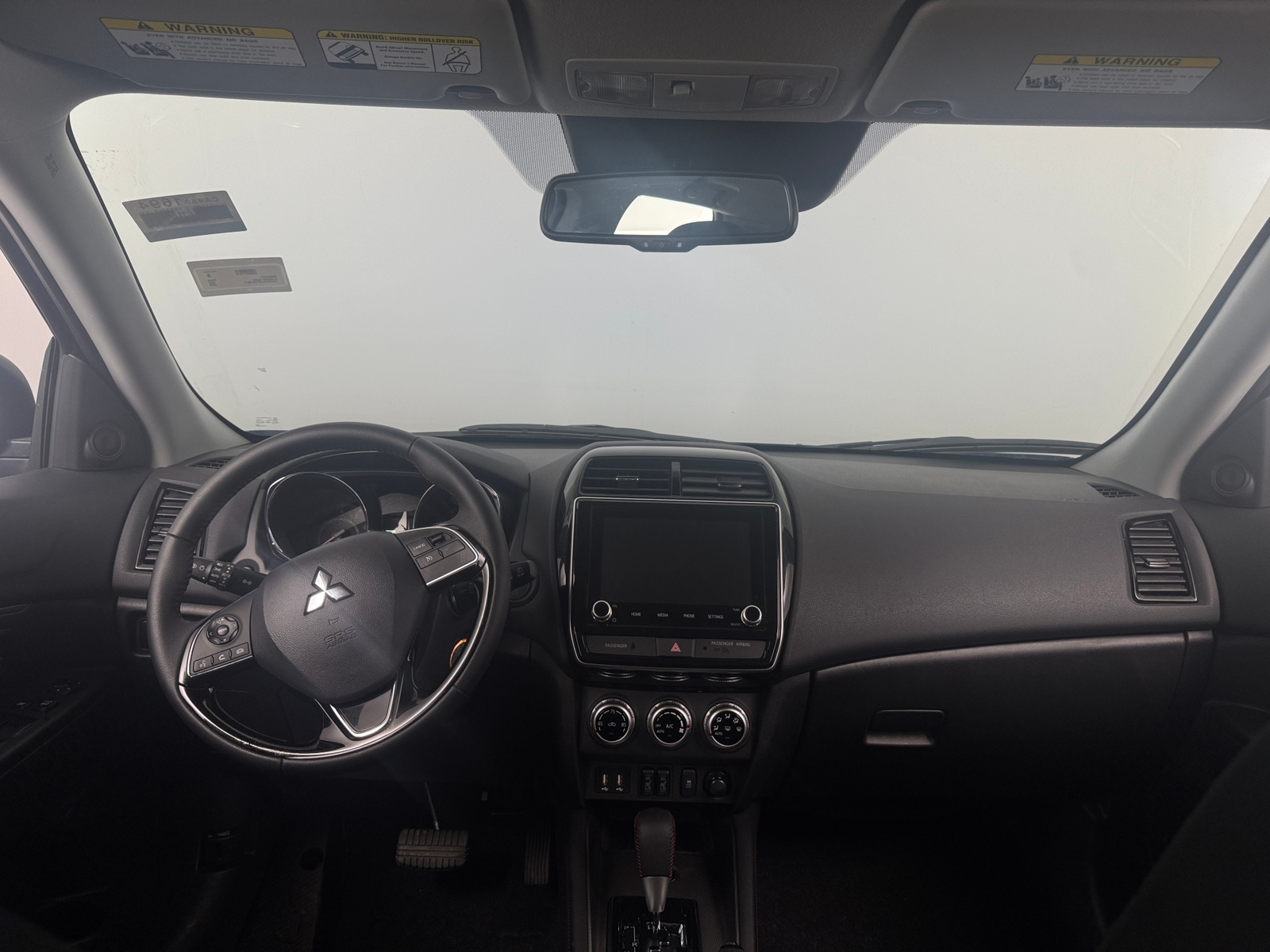 Thumbnail: 2026 Mitsubishi Outlander Sport - 3