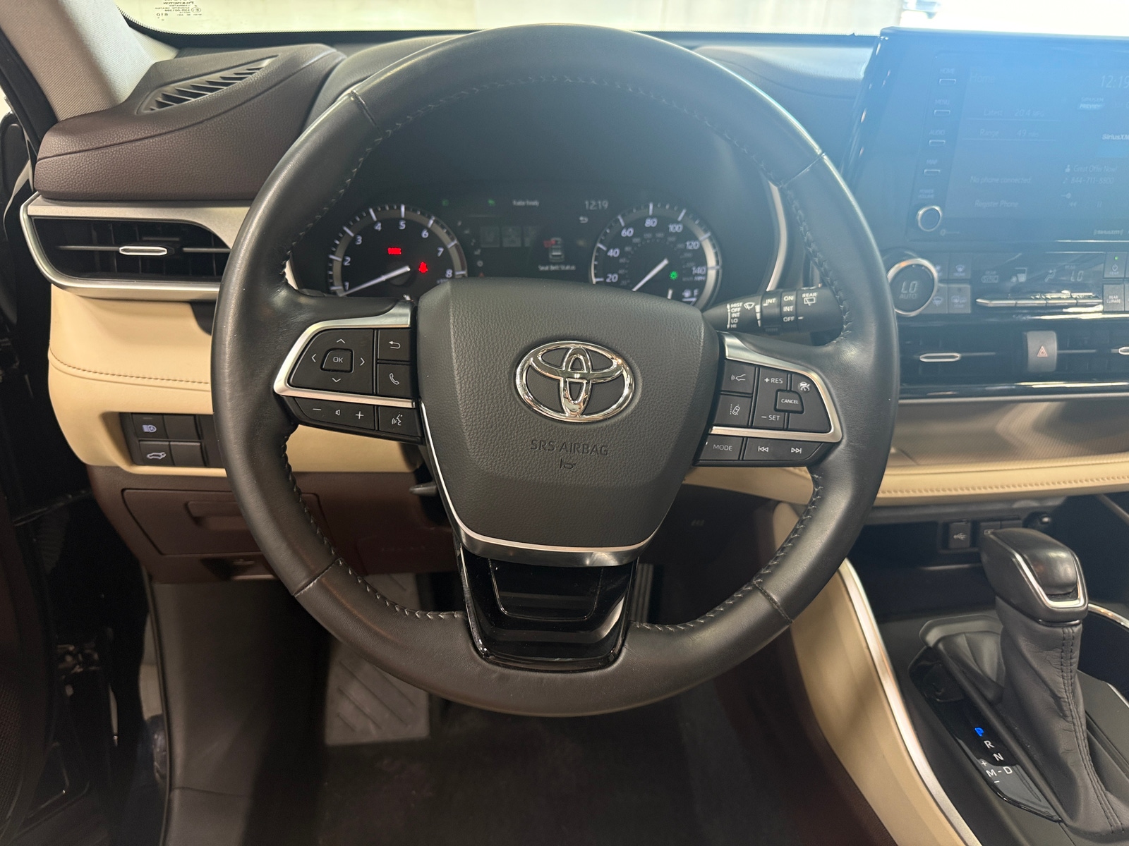 Thumbnail: 2020 Toyota Highlander - 4