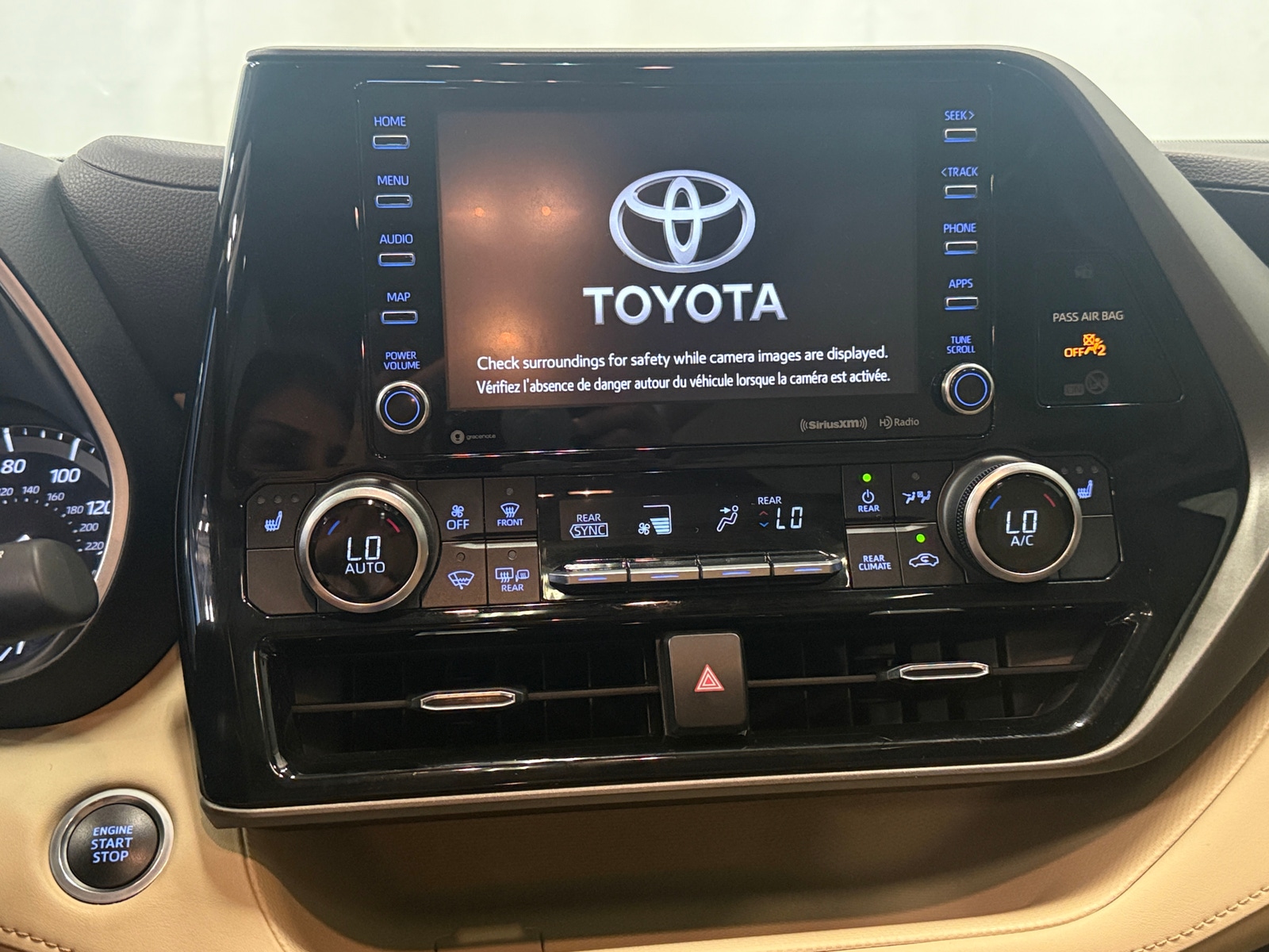 Thumbnail: 2020 Toyota Highlander - 3