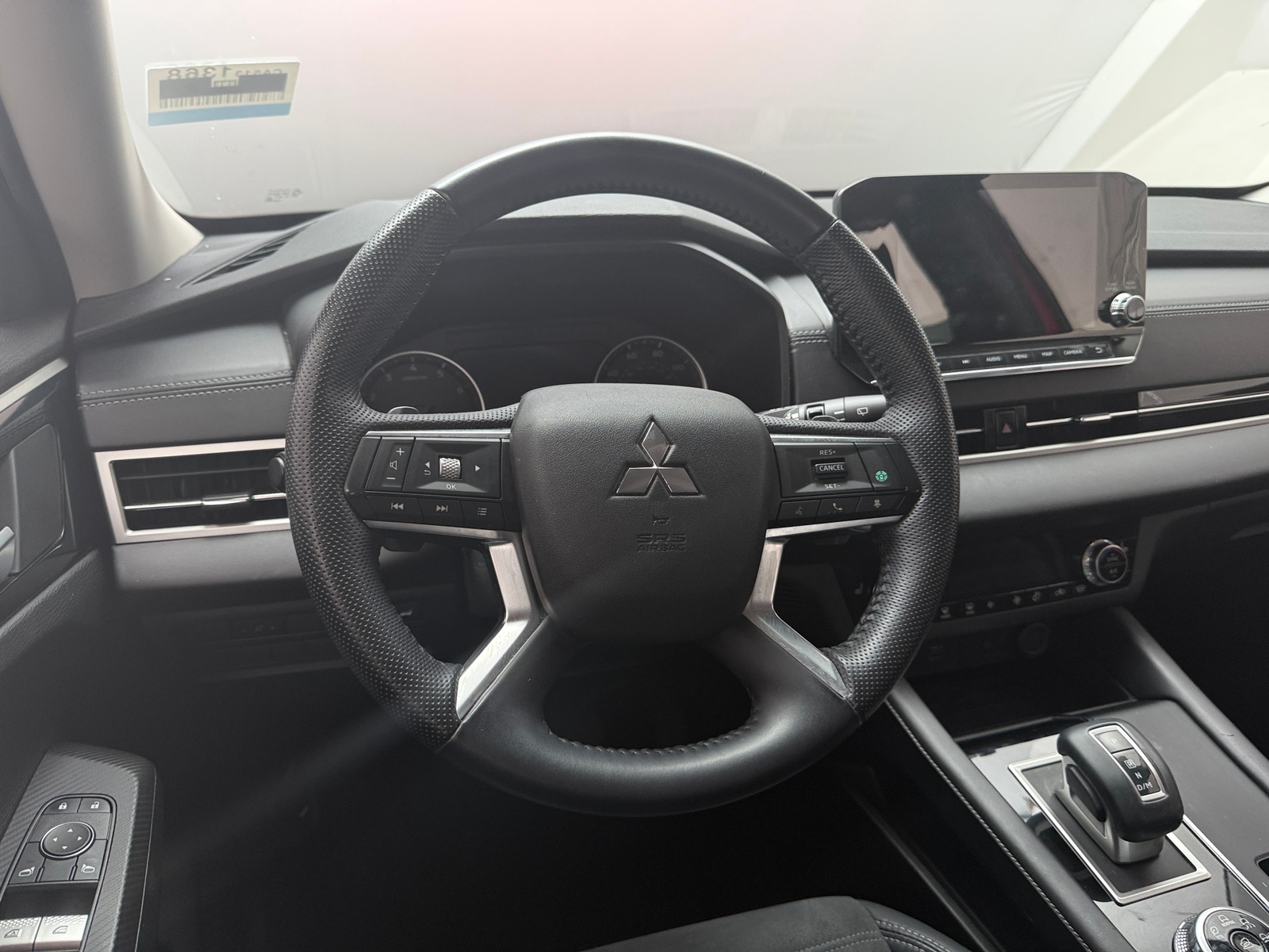 Thumbnail: 2022 Mitsubishi Outlander - 4