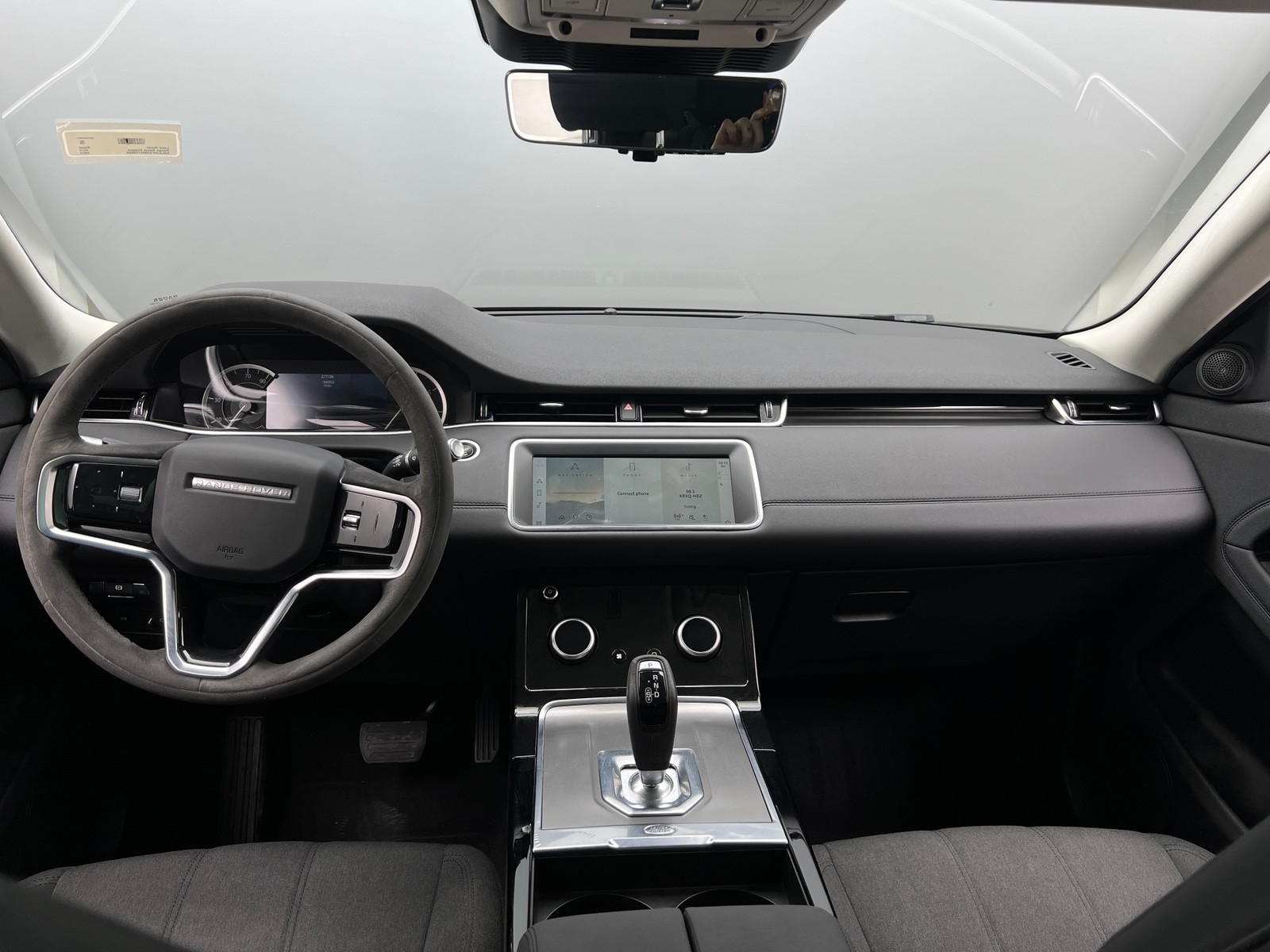 Thumbnail: 2022 Land Rover Range Rover Evoque - 3