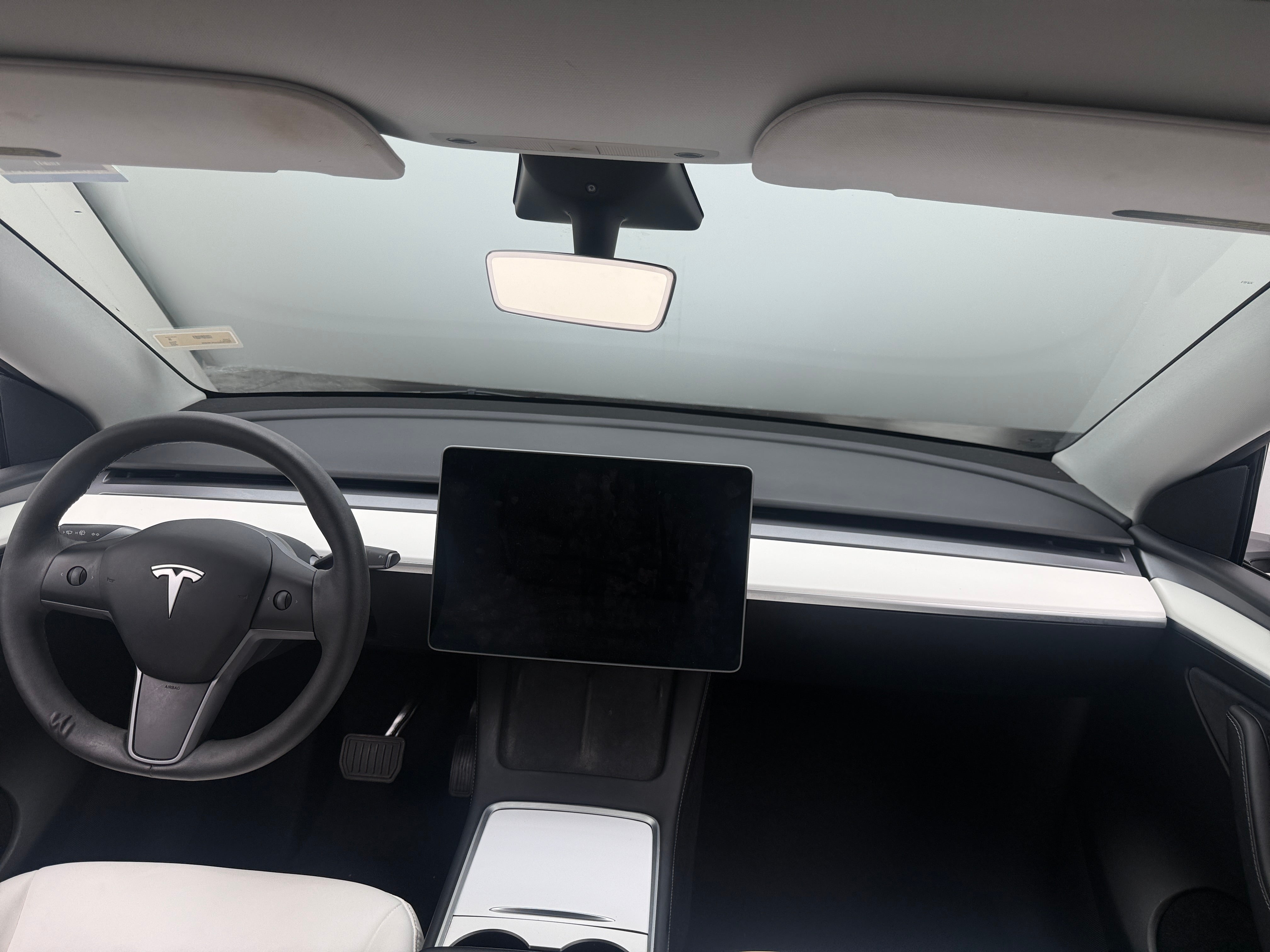 Used 2023 Tesla Model Y Long Range with VIN 7SAYGDEEXPF762826 for sale in Oak Creek, WI