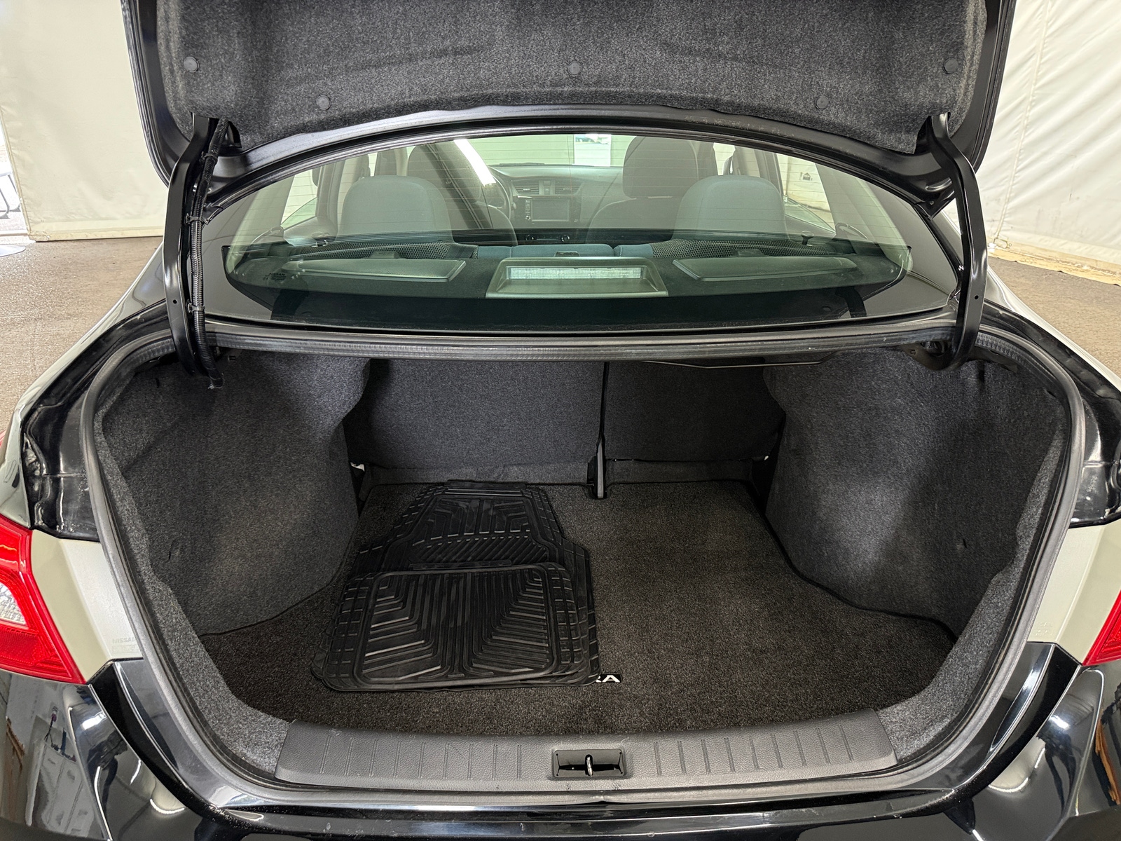 Thumbnail: 2019 Nissan Sentra - 7