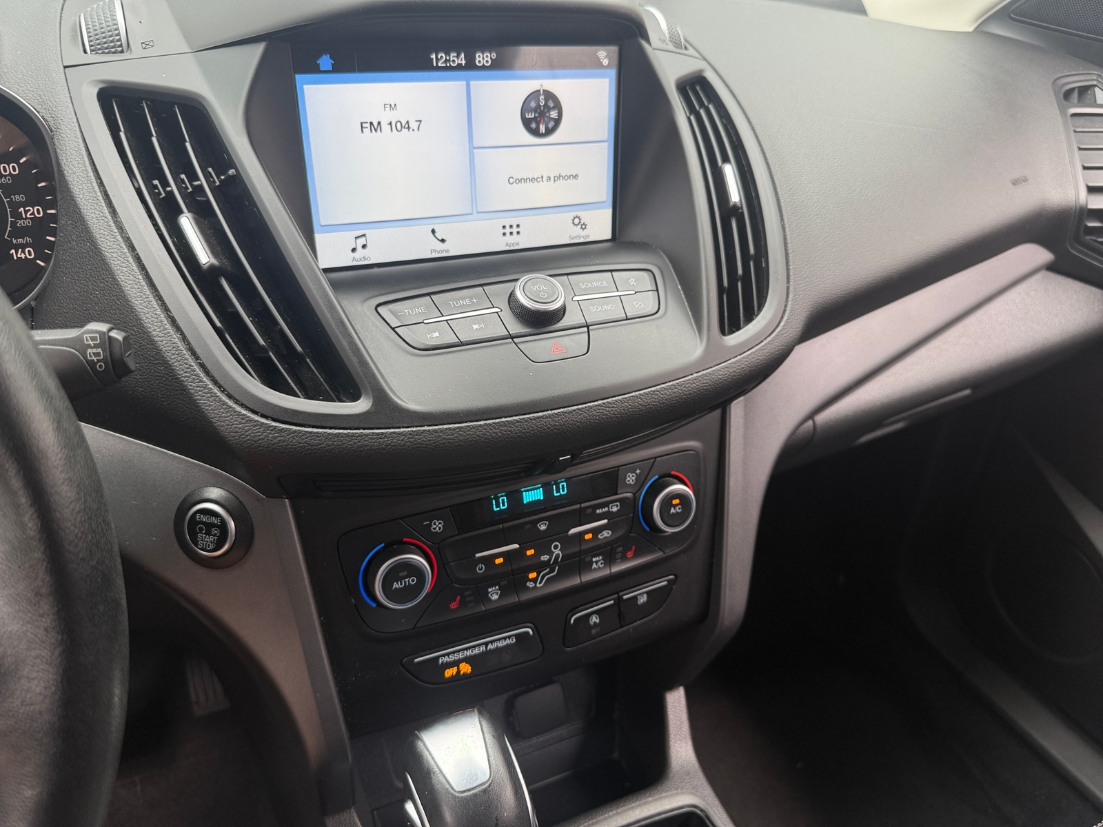 Thumbnail: 2019 Ford Escape - 3