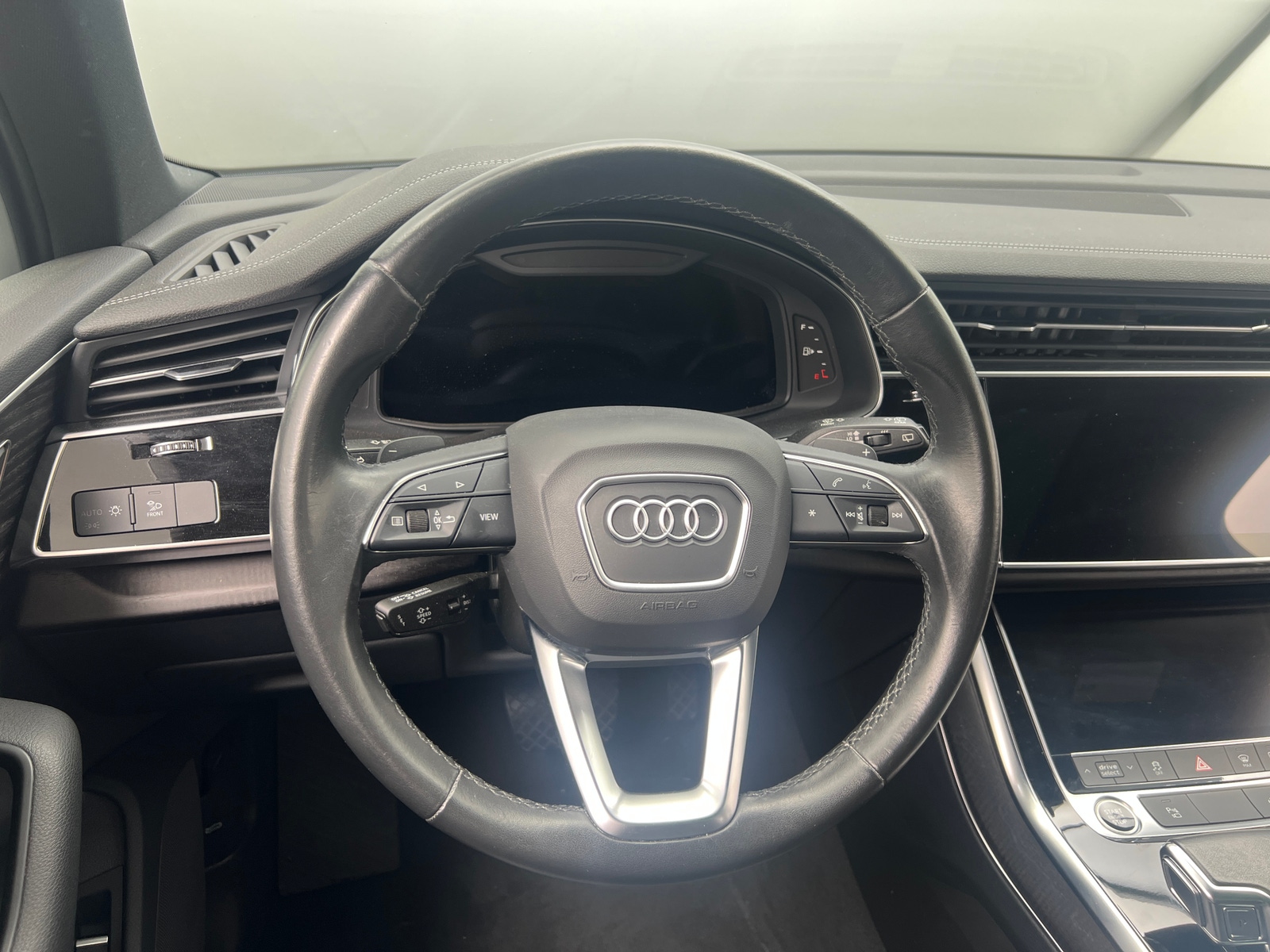 Thumbnail: 2023 Audi Q7 - 4