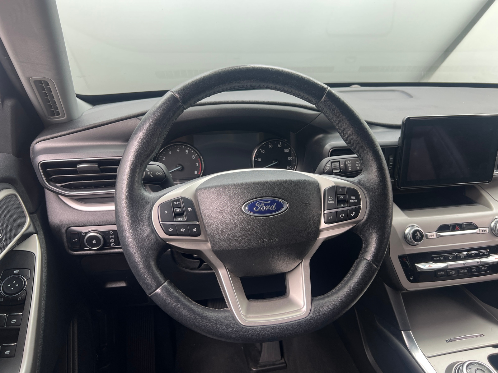 Thumbnail: 2023 Ford Explorer - 5