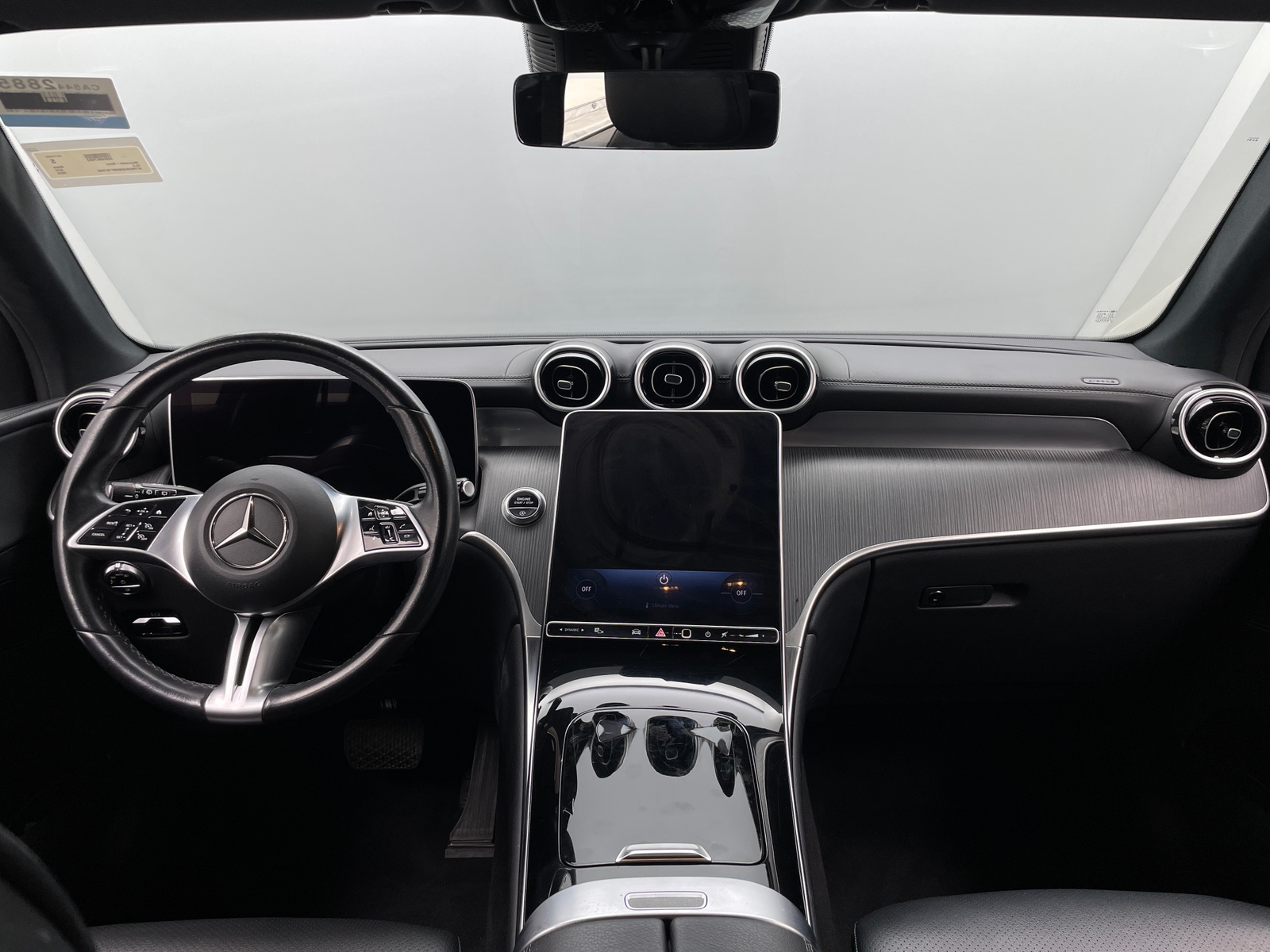 Thumbnail: 2024 Mercedes-Benz GLC - 2
