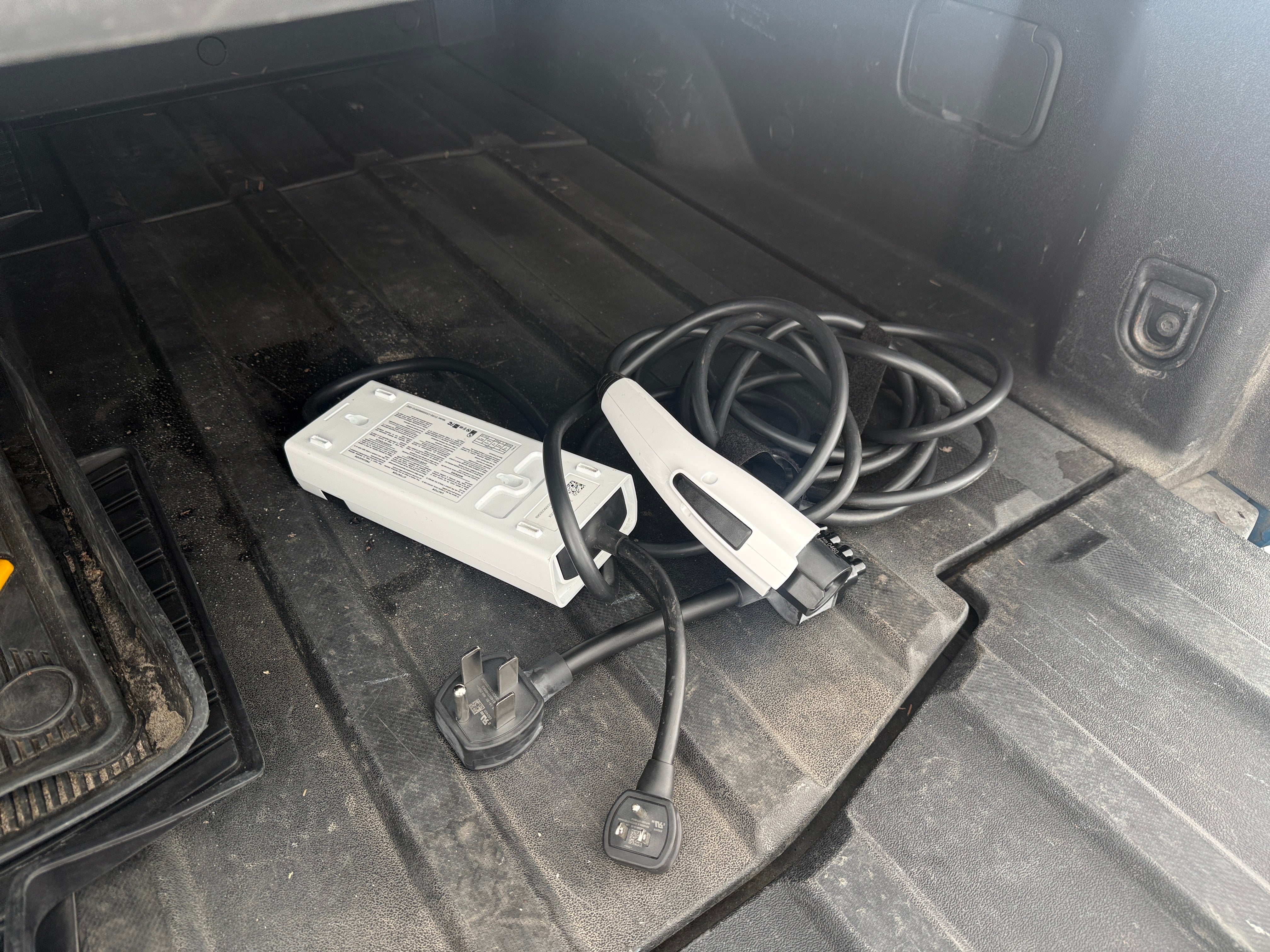 Used 2022 Rivian R1T Adventure with VIN 7FCTGAAA5NN008086 for sale in Pewaukee, WI