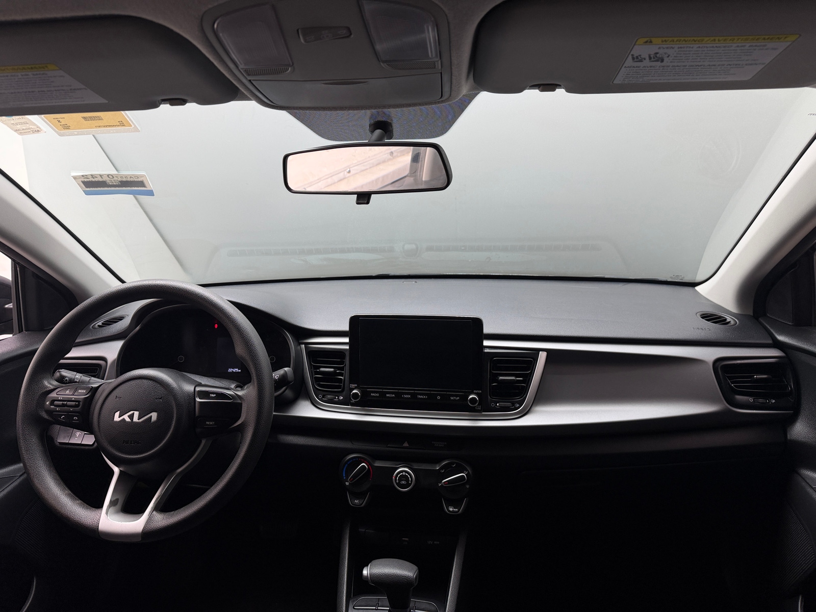 Thumbnail: 2023 Kia Rio - 3