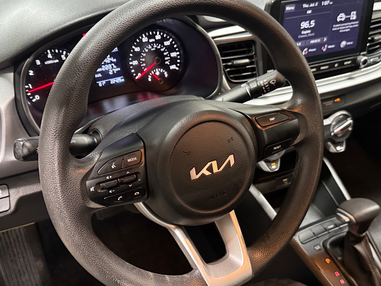 Thumbnail: 2023 Kia Rio - 5