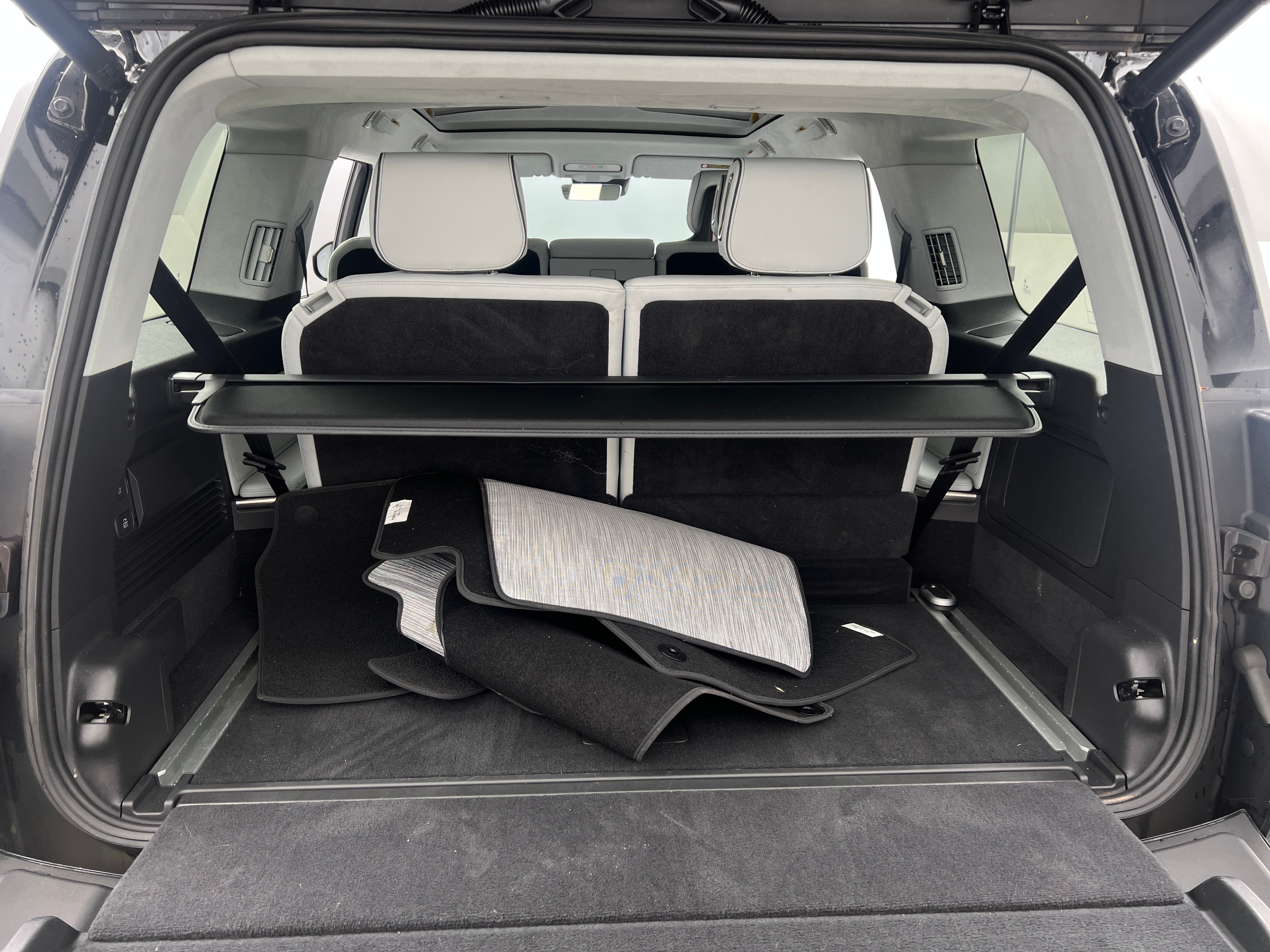 Used 2023 Rivian R1S Adventure with VIN 7PDSGABA2PN027433 for sale in Oak Creek, WI