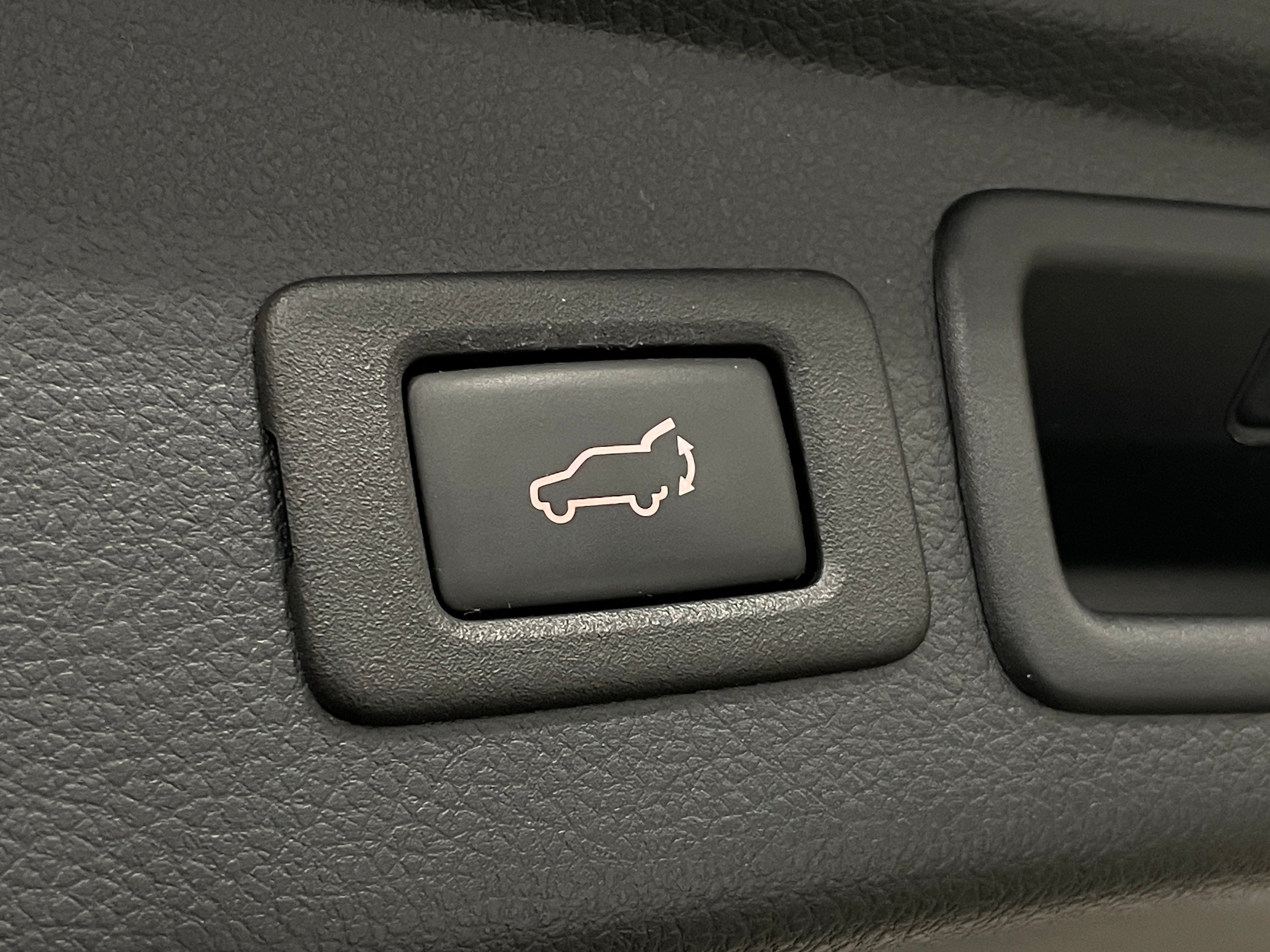 2018 Subaru Forester Limited - Photo 15