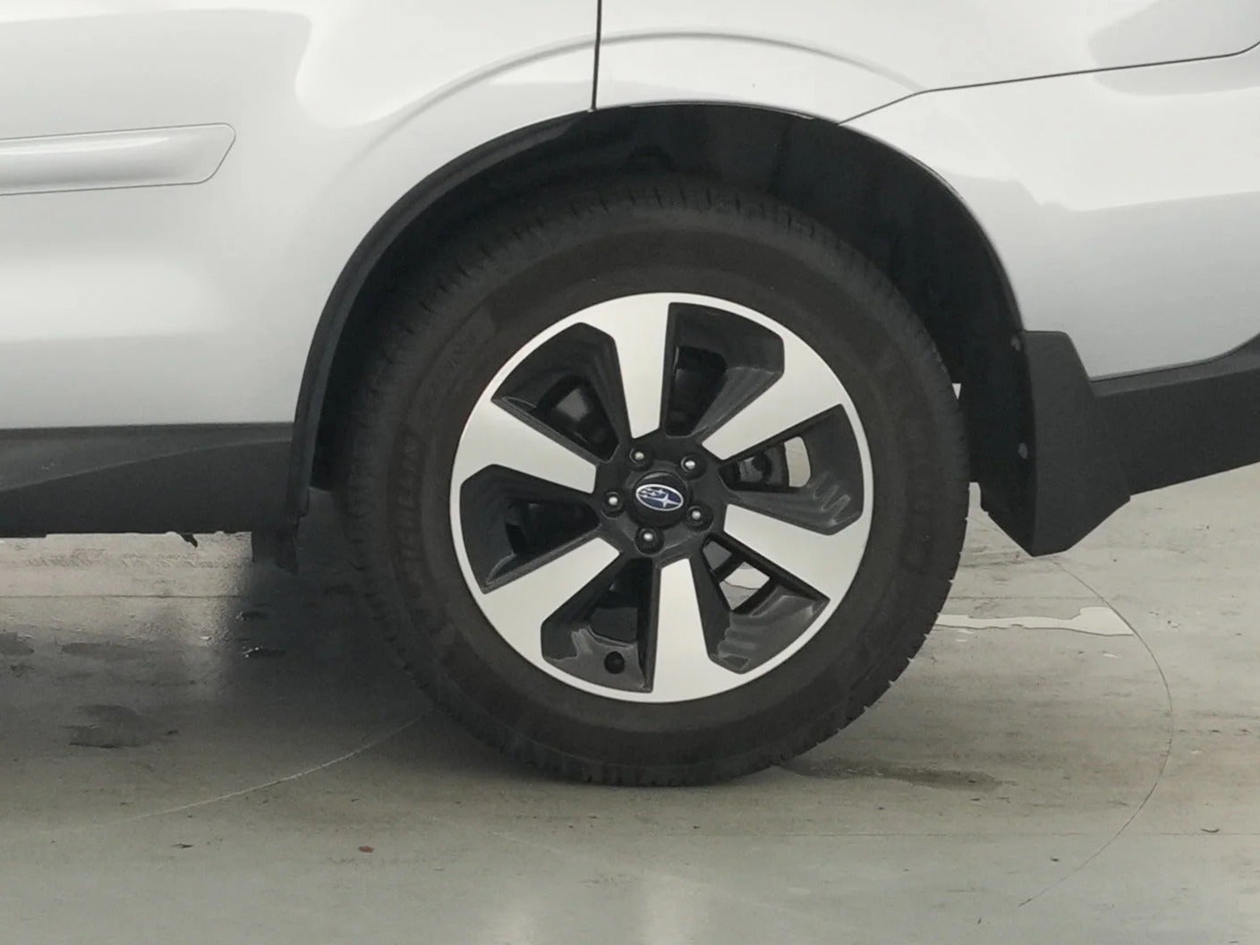2018 Subaru Forester Limited - Photo 16
